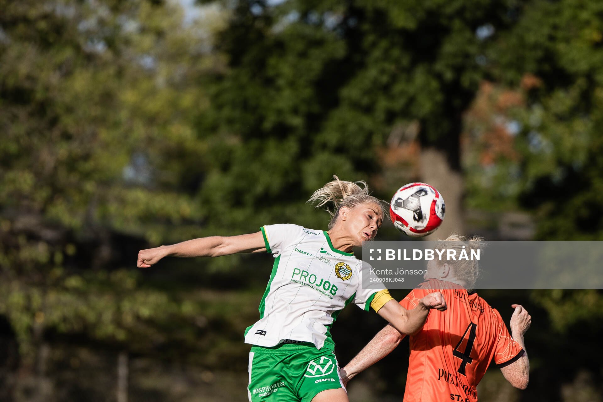 Hammarbys Alice Carlsson och Kristianstads Clare Elizabeth