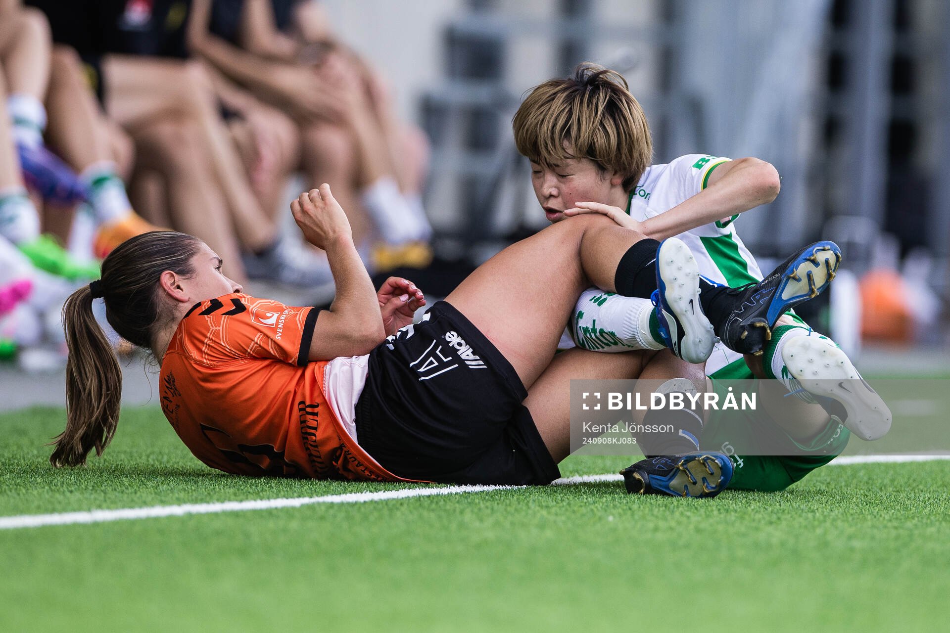 Kristianstads Carly Wickenheiser och Hammarbys Asato