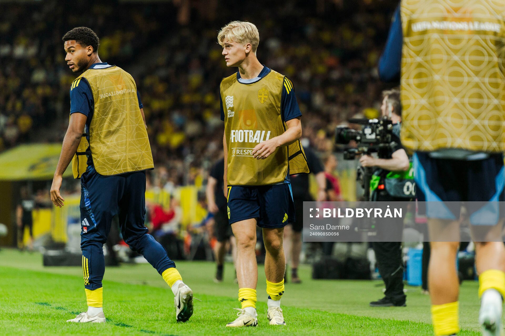 Jens-Lys Michel Cajuste and Lucas Bergvall of Sweden is warming up during the Nations League football match between Sweden and Estonia on September 8, 2024 in Stockholm.