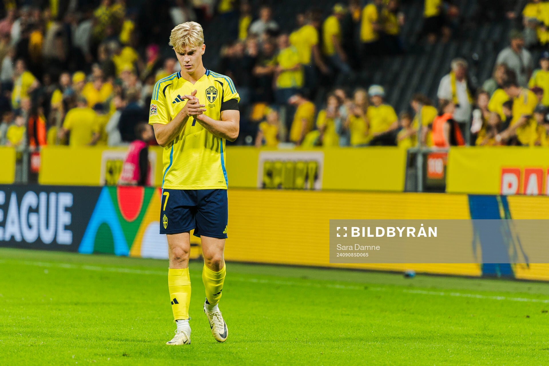 Lucas Bergvall of Sweden