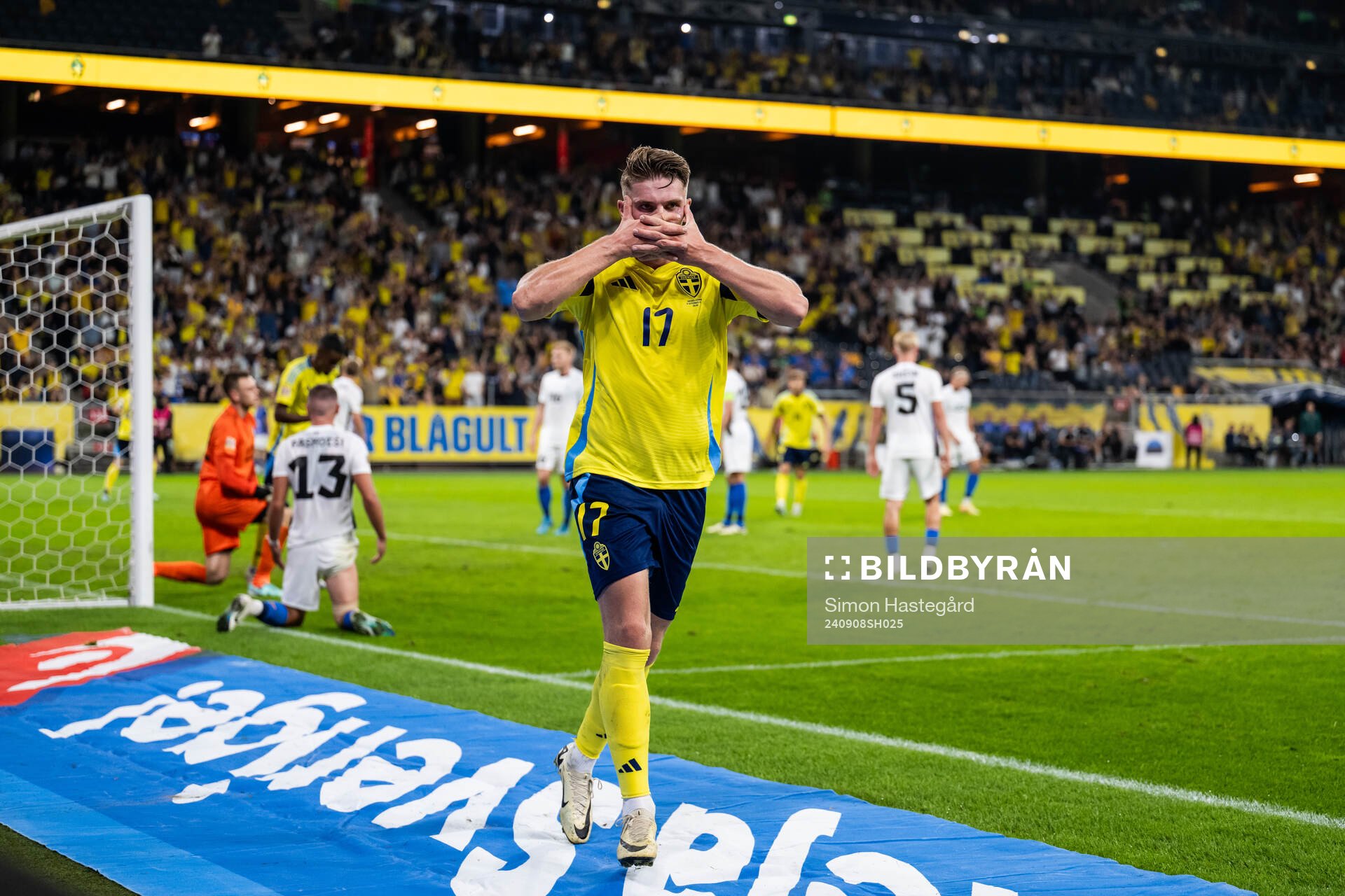 Viktor Gyökeres of Sweden celebrates