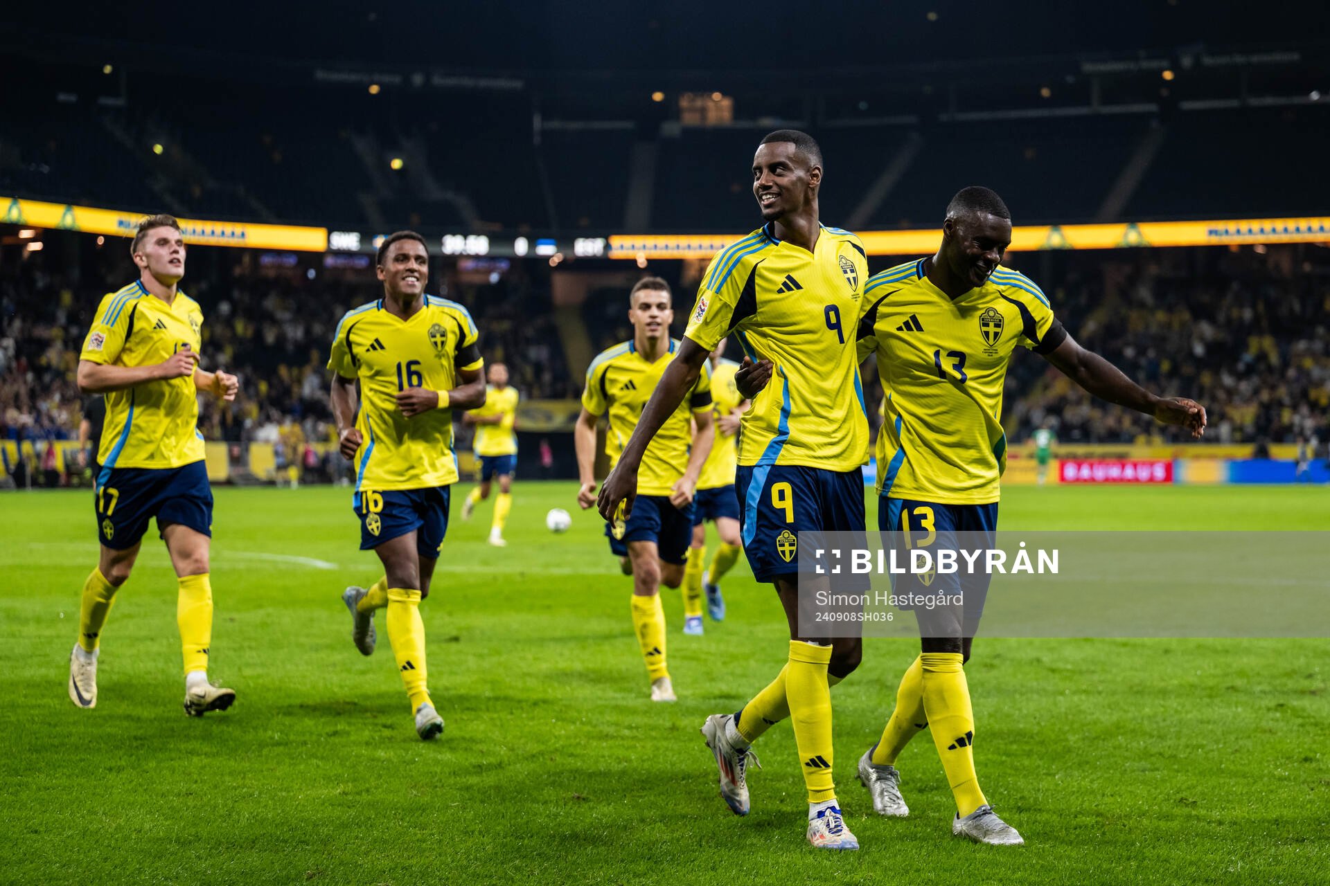Alexander Isak scored 2-0 and celebrates with Ken Sema of
