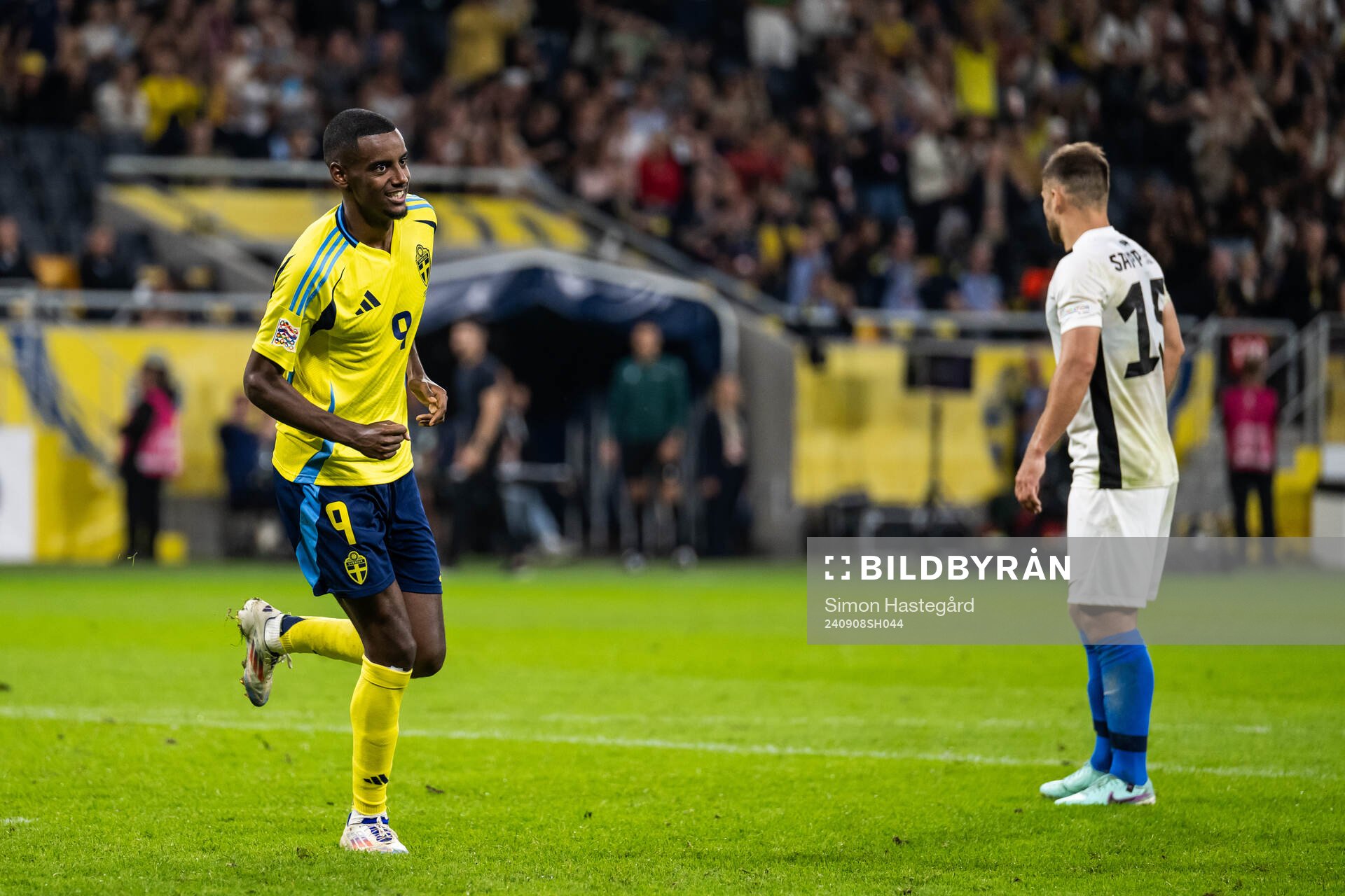 Alexander Isak of Sweden celebrates