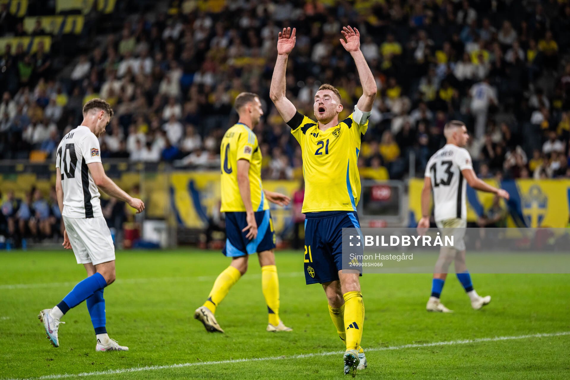 Dejan Kulusevski of Sweden looks dejected