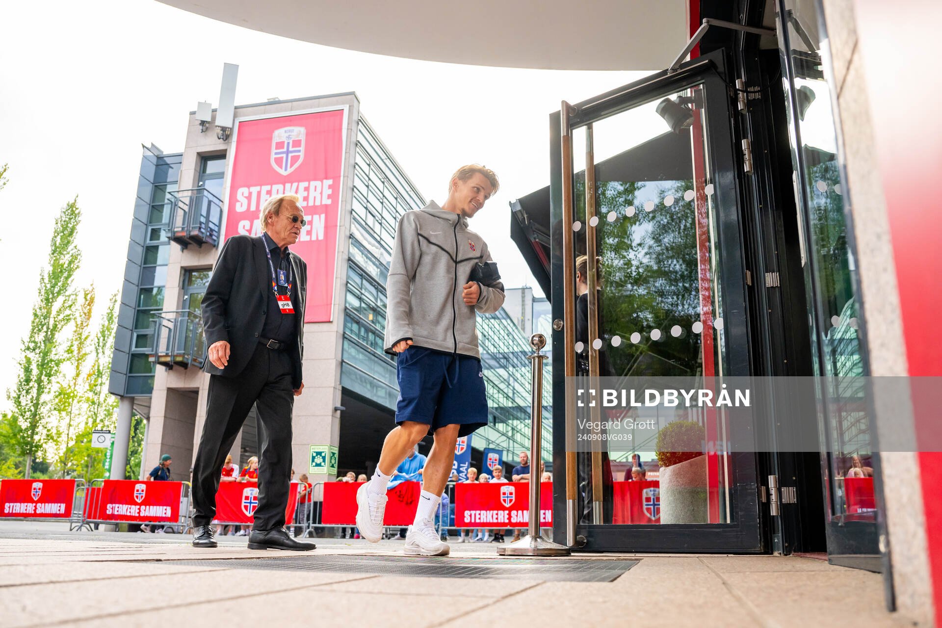 Geir Ellefsen, head of security, and Martin Ødegaard of