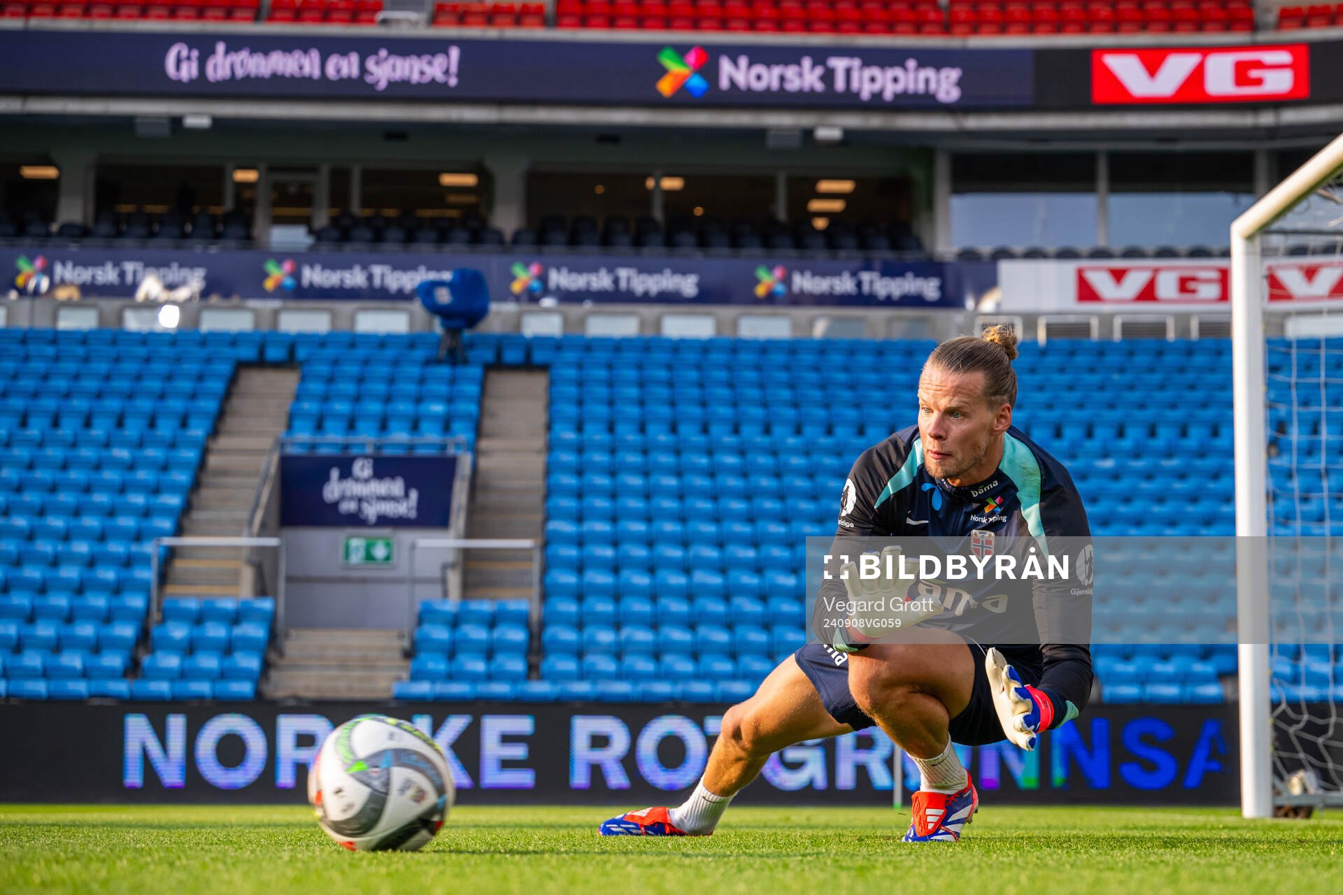 Goalkeeper Ørjan Håskjold Nyland of the Norwegian