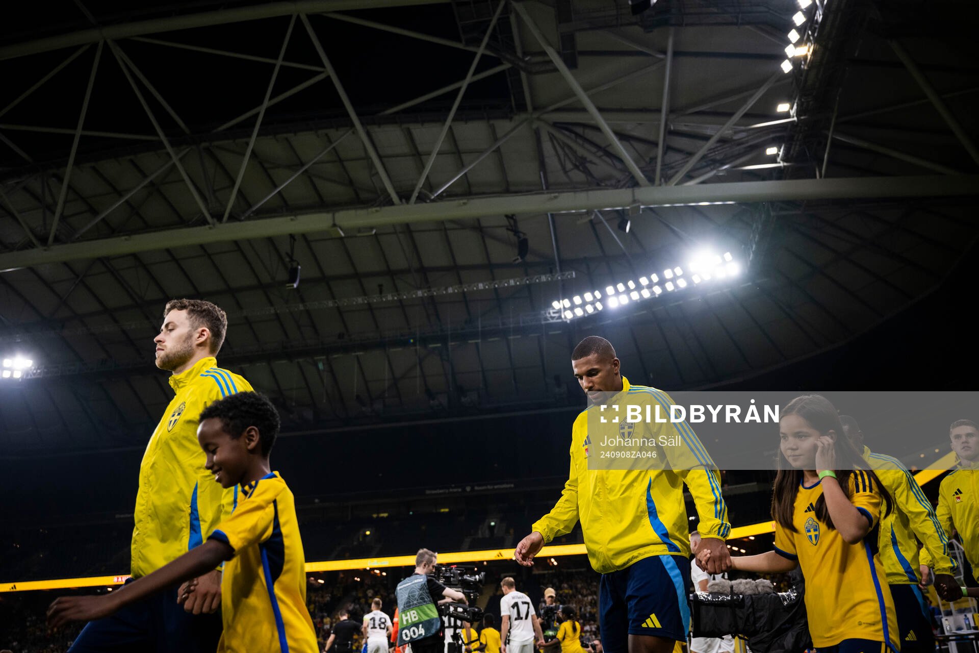 Gabriel Gudmundsson and Isak Hien of Sweden