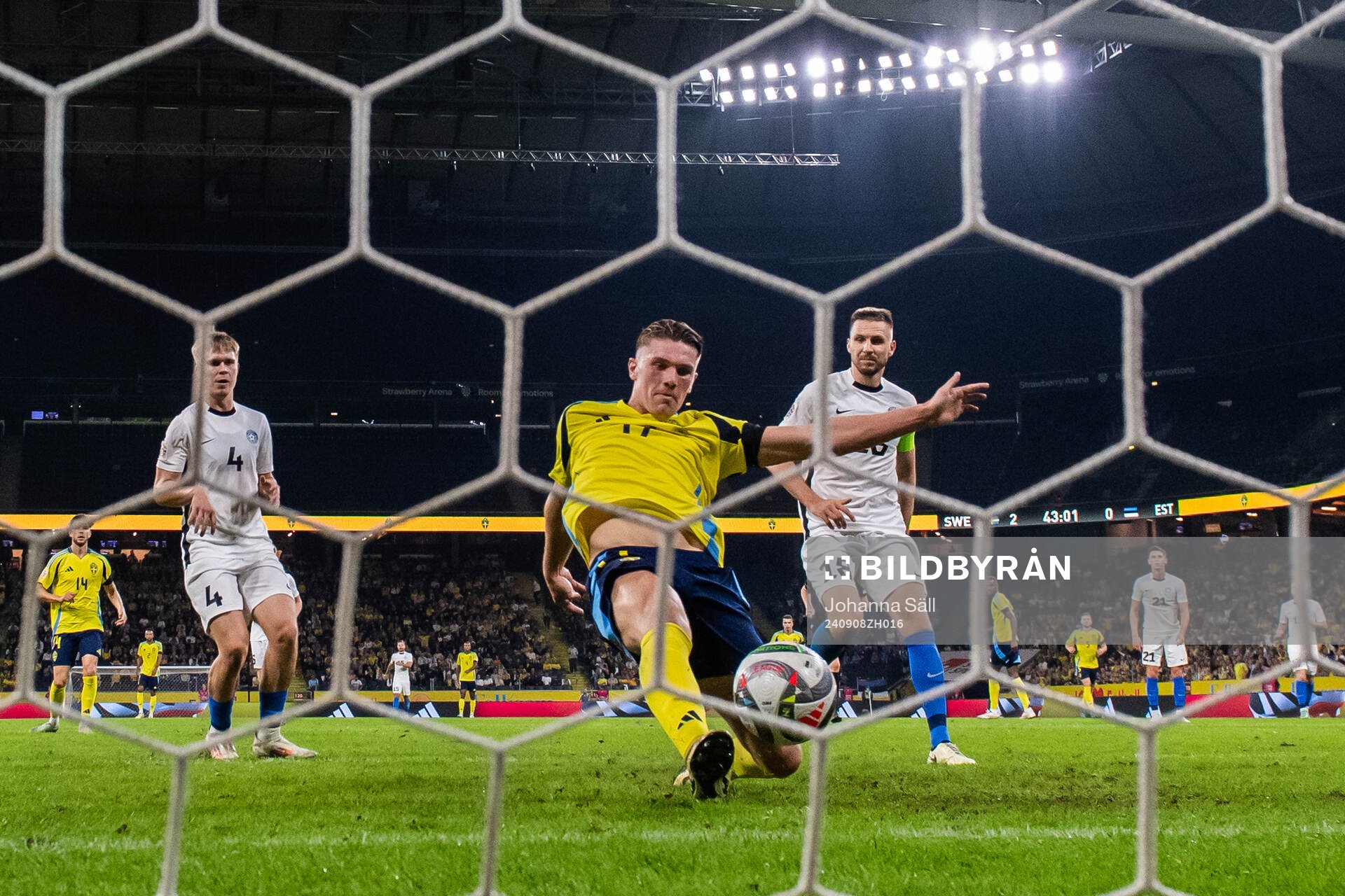 Viktor Gyökeres of Sweden scored 3-0