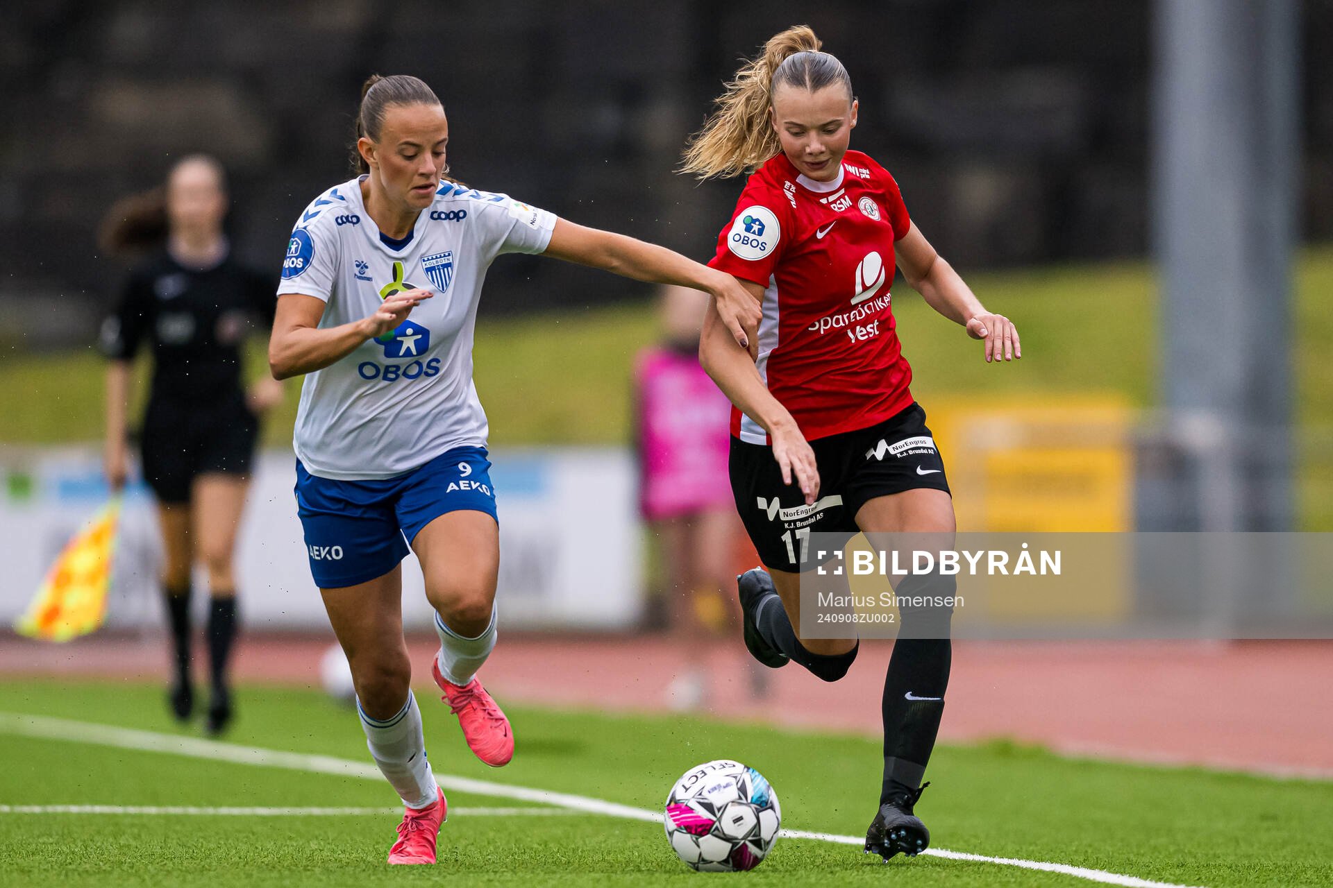 Celine Elisabeth Larsen of Kolbotn and Sanne Bolette Dale Lekven of Arna-Bjørnar during the Toppserien football match between Arna-Bjørnar and Kolbotn on September 8, 2024 in Bergen.