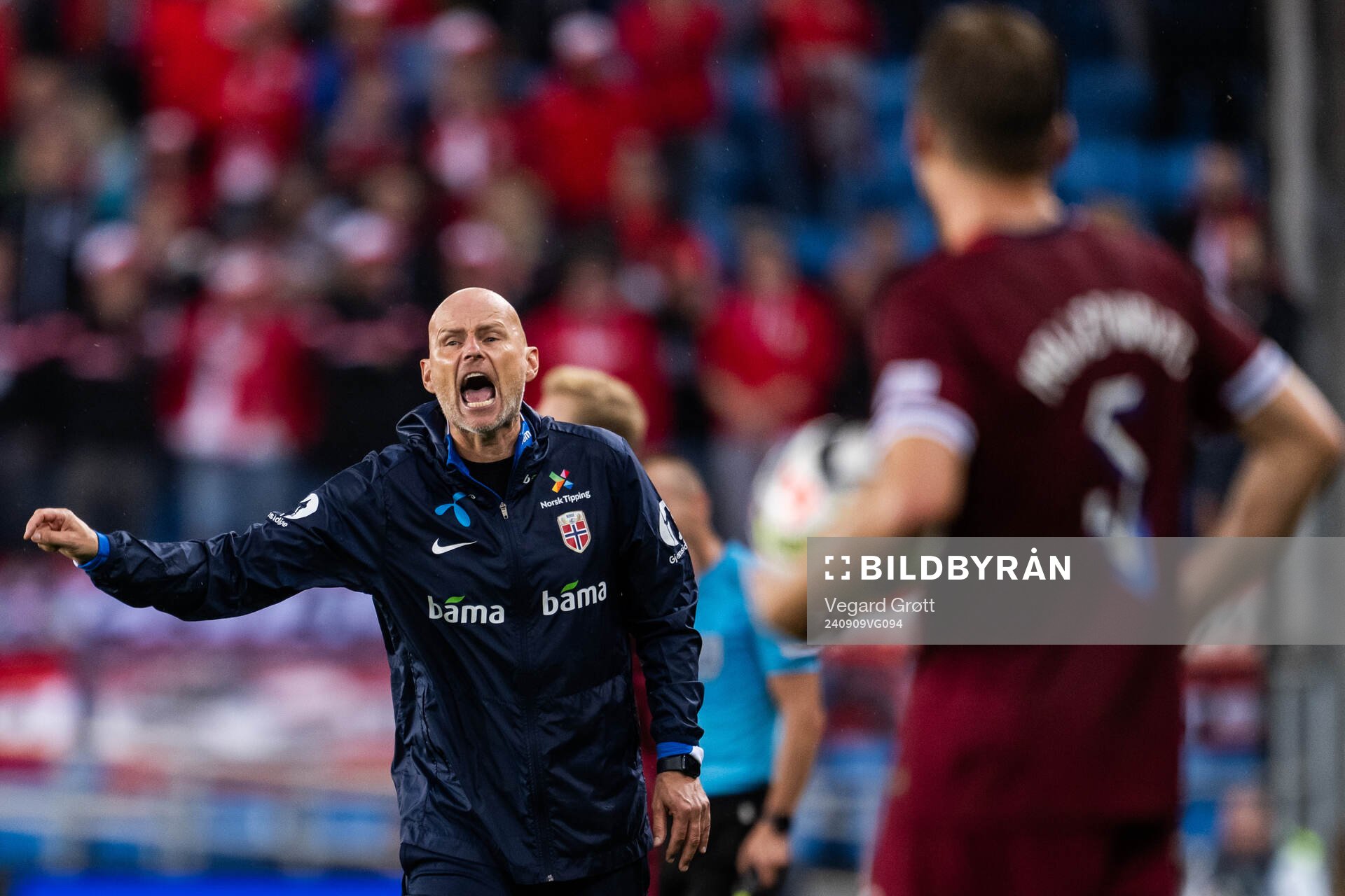 Head coach Ståle Solbakken of Norway