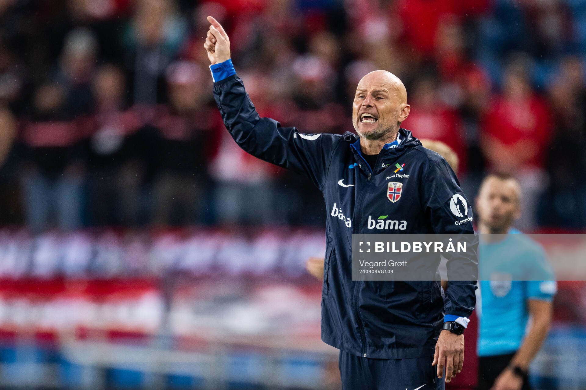 Head coach Ståle Solbakken of Norway