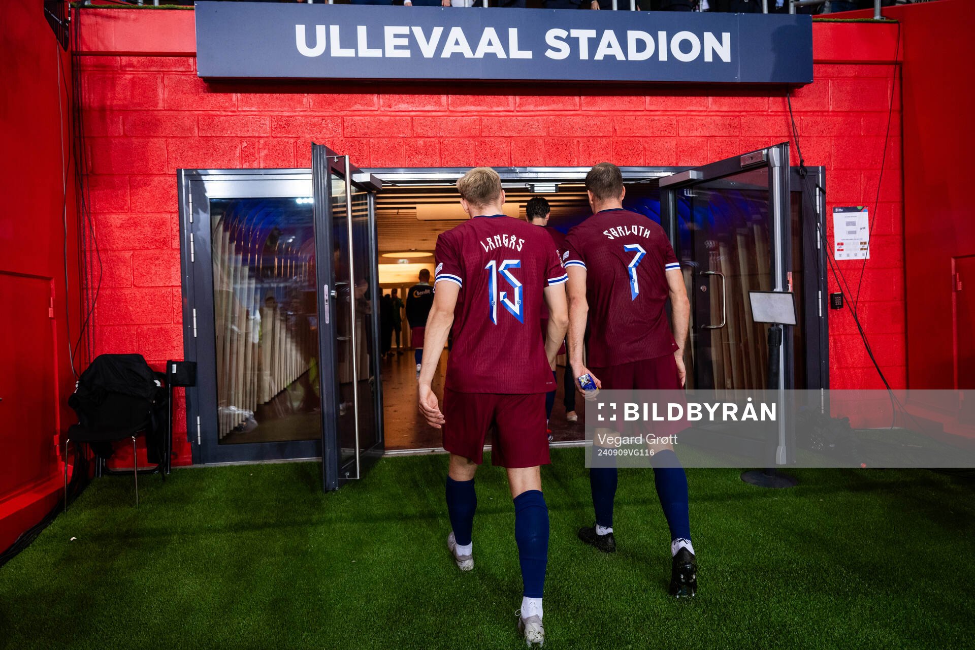 Sondre Langås and Alexander Sørloth of Norway
