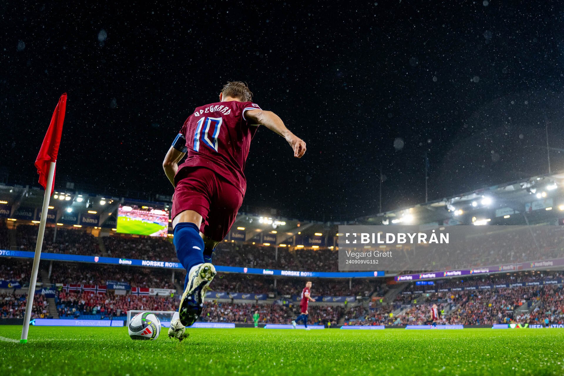 Martin Ødegaard of Norway takes a corner kick