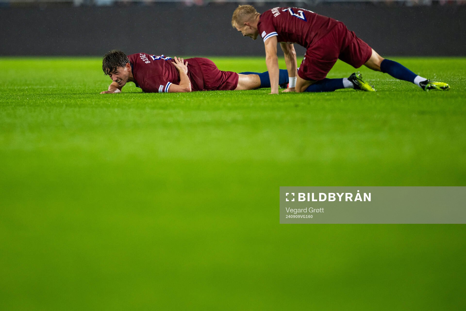 Sander Berge and Andreas Hanche-Olsen of Norway