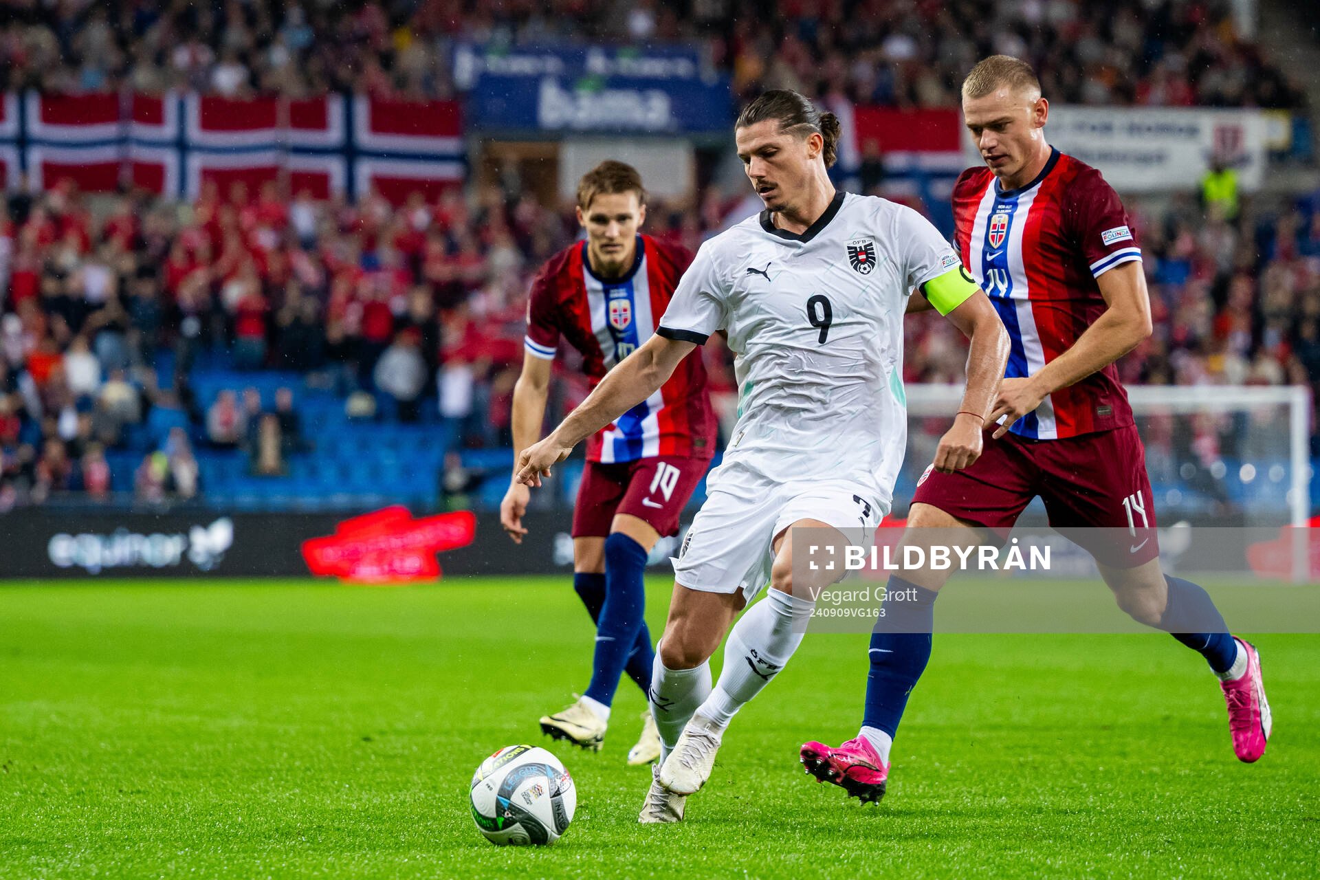 Marcel Sabitzer of Austria and Julian Ryerson of Norway