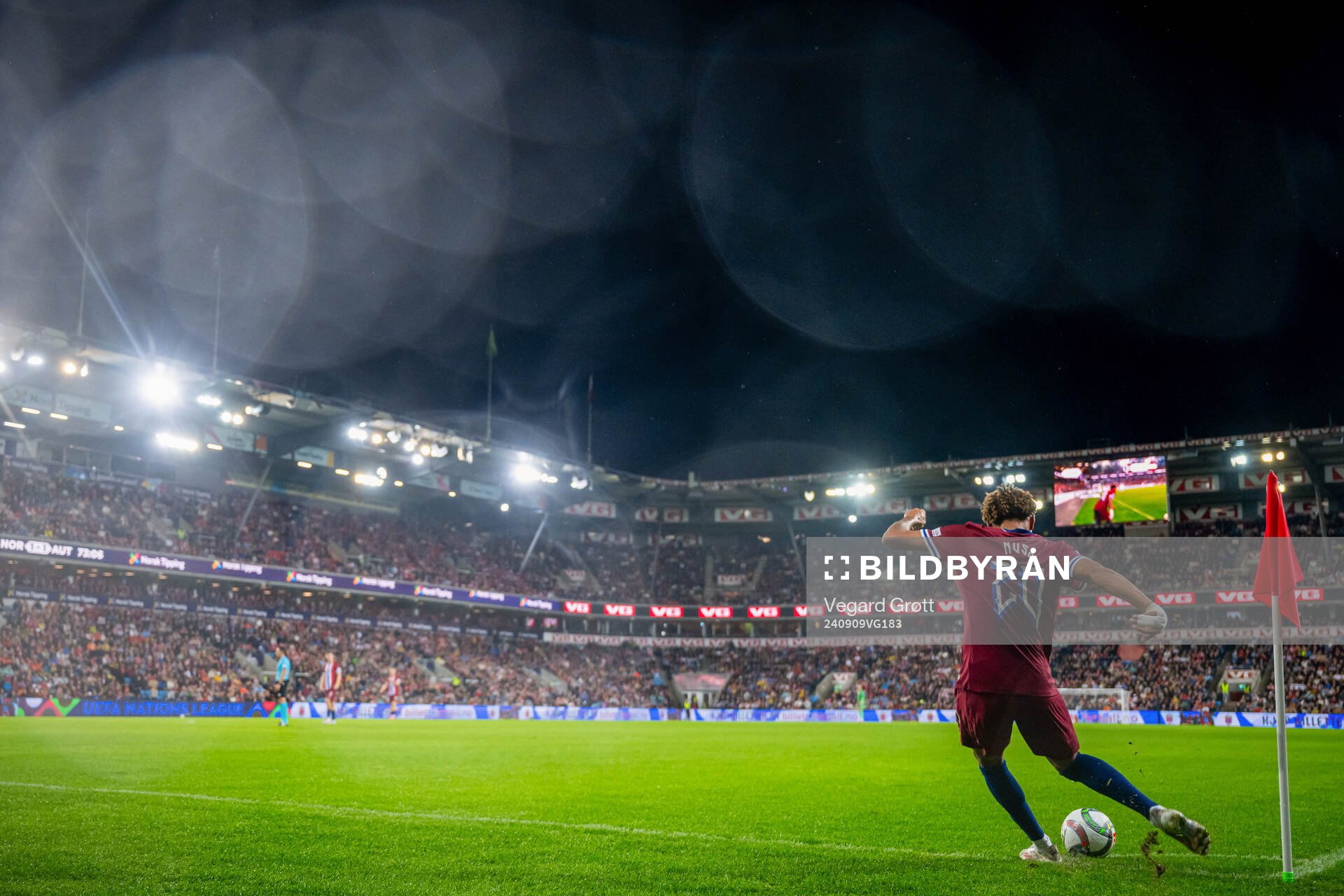 Antonio Nusa of Norway takes a corner kick