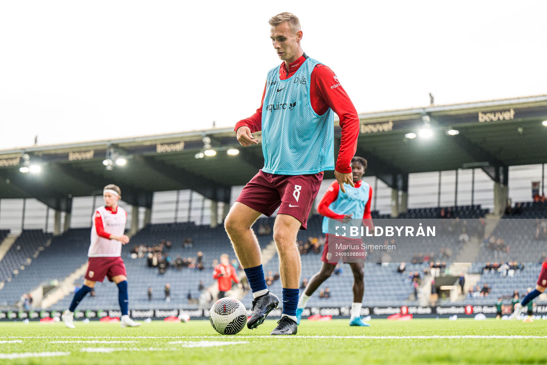 Sivert Heggheim Mannsverk of Norway warms up