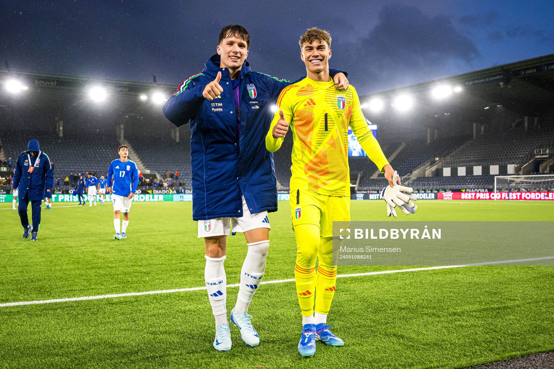 Sebastiano Desplanches of Italy celebrates