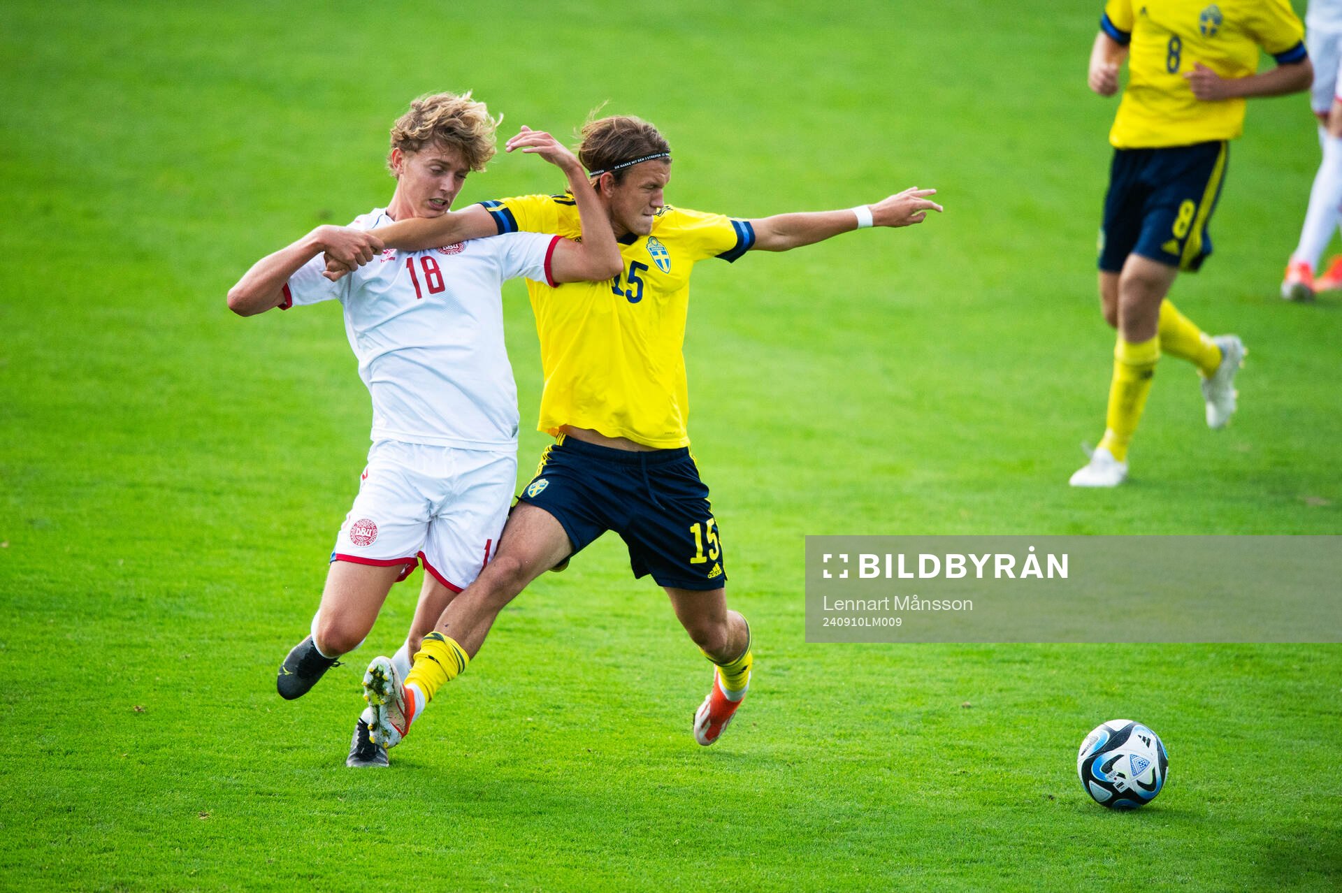 Sveriges Kasper Karlsson och Danmarks Andreas Nibe i U20