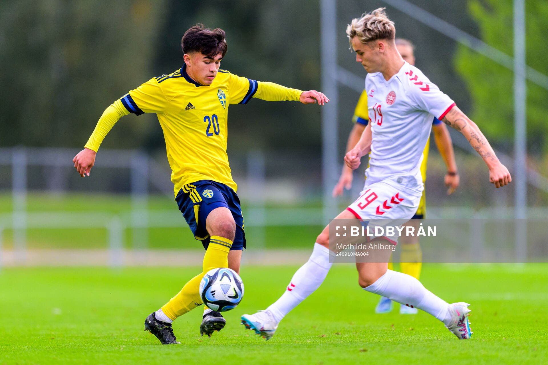 Alexander Thongla-Iad Warneryd of Sweden and Mads Nybo of