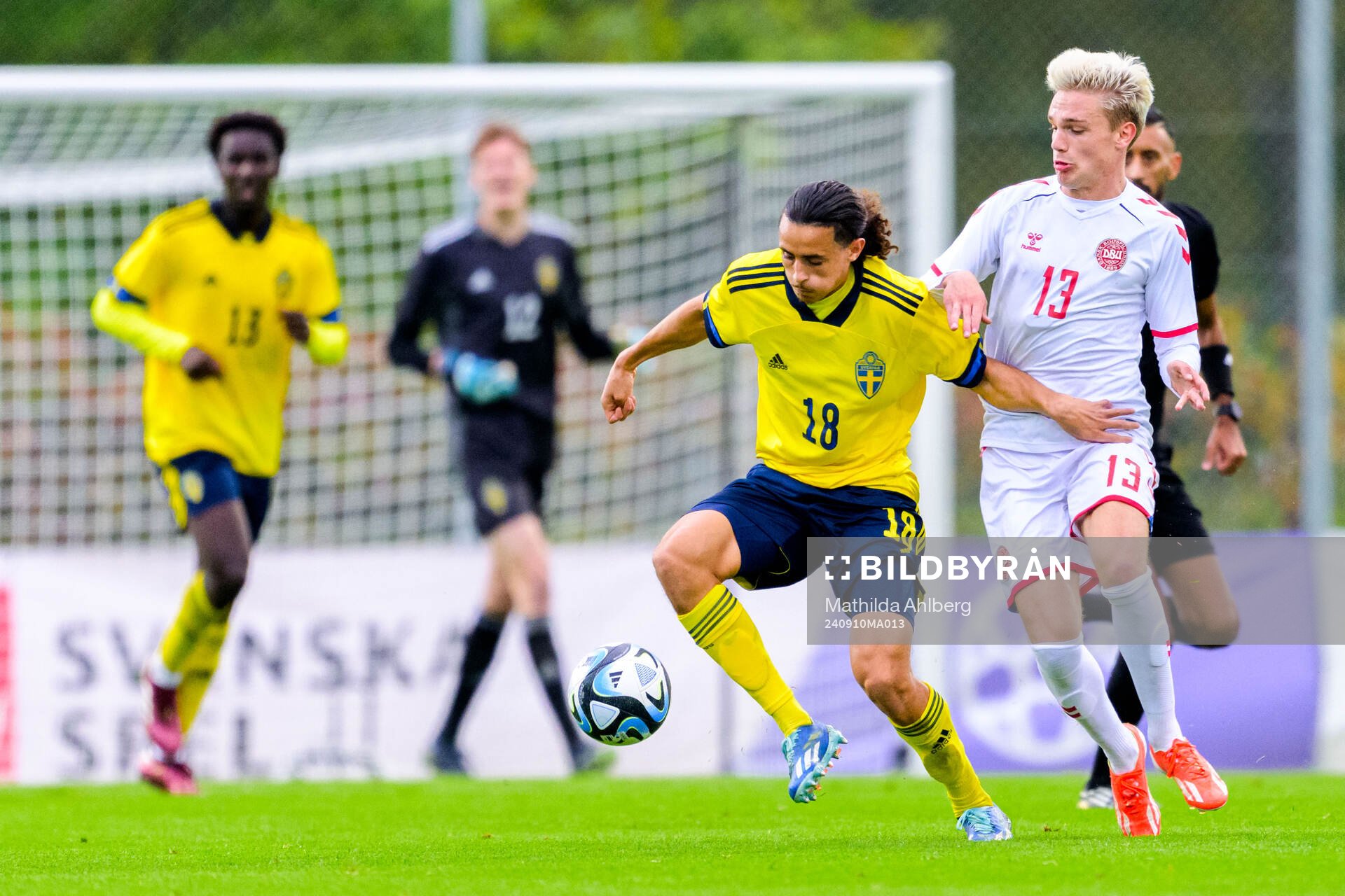 Amin Boudri of Sweden and Jeppe Kjær of Denmark