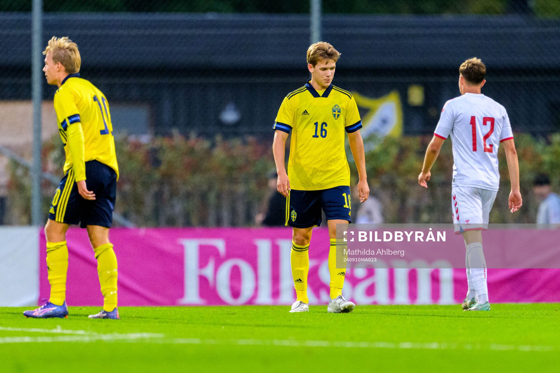 Ture Sandberg of Sweden looks dejected
