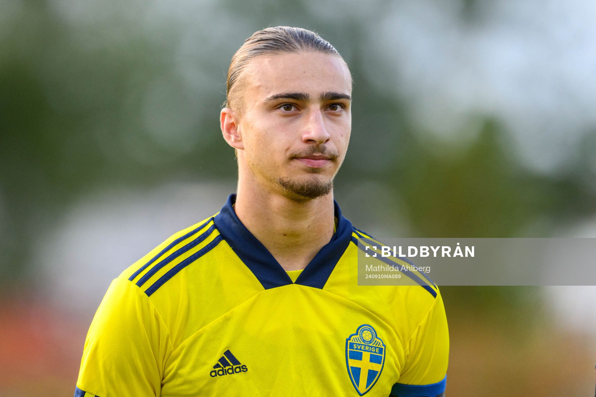 Elison Makolli of Sweden