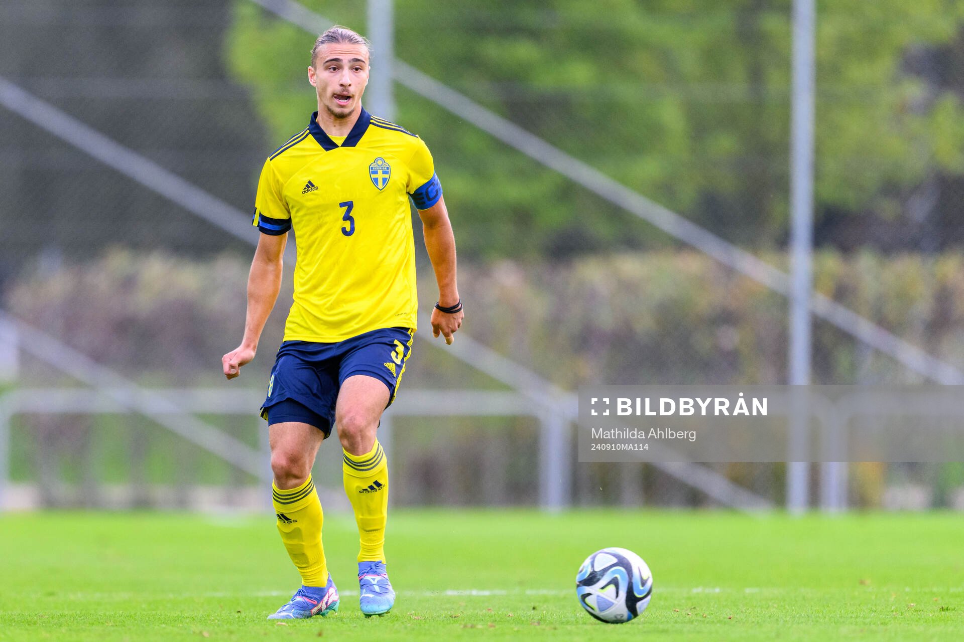 Elison Makolli of Sweden