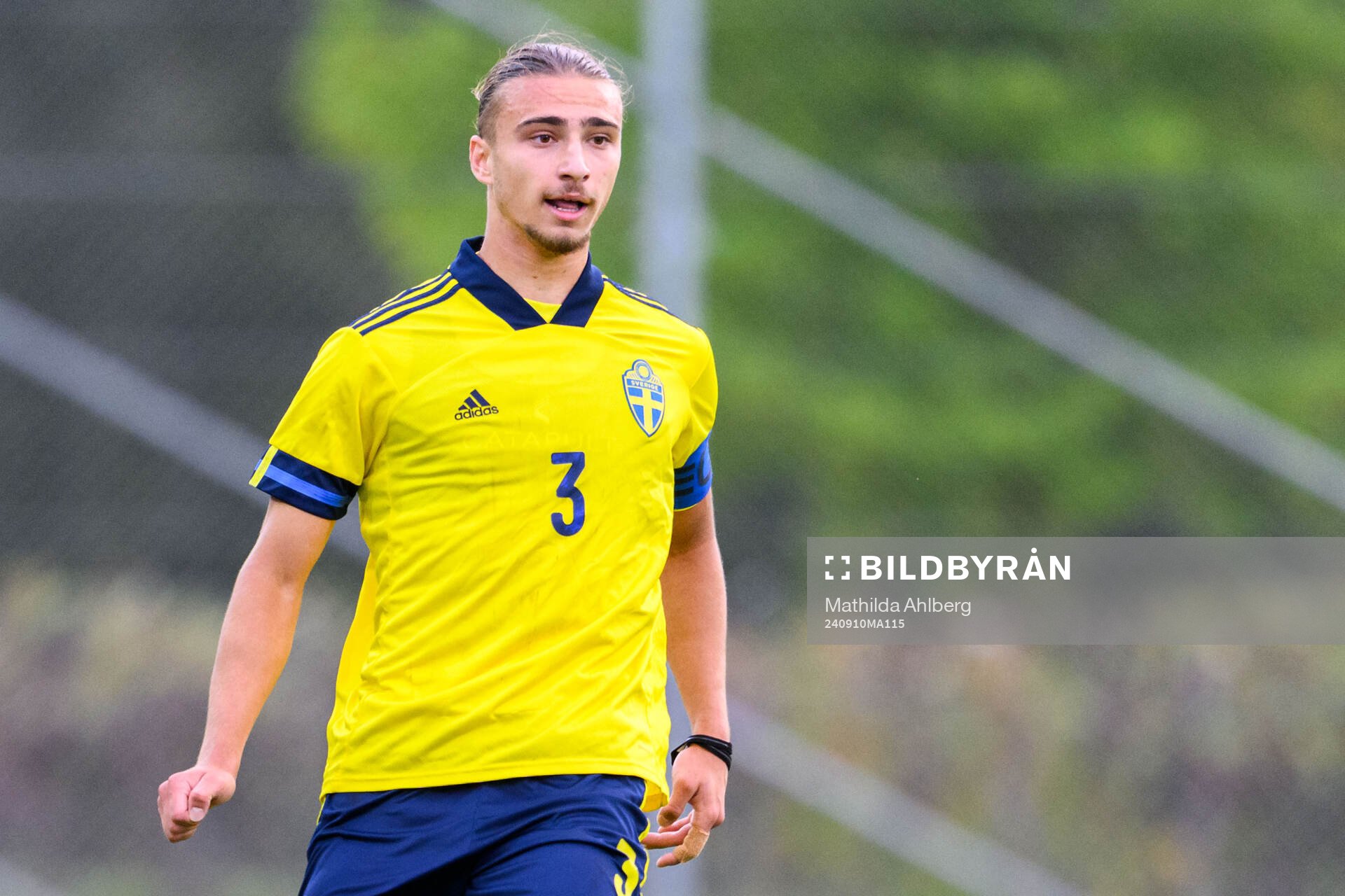 Elison Makolli of Sweden