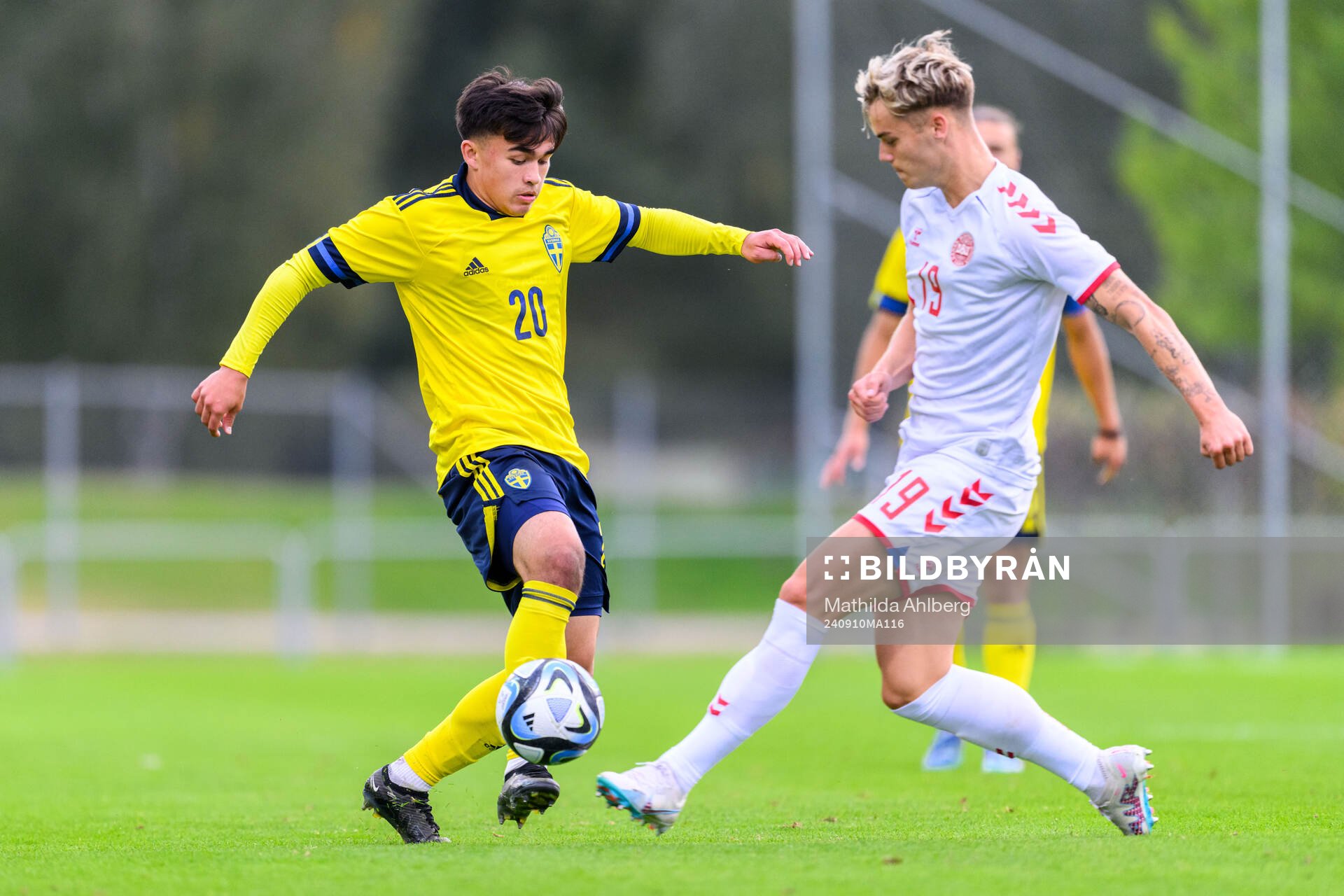 Alexander Thongla-Iad Warneryd of Sweden and Mads Nybo of