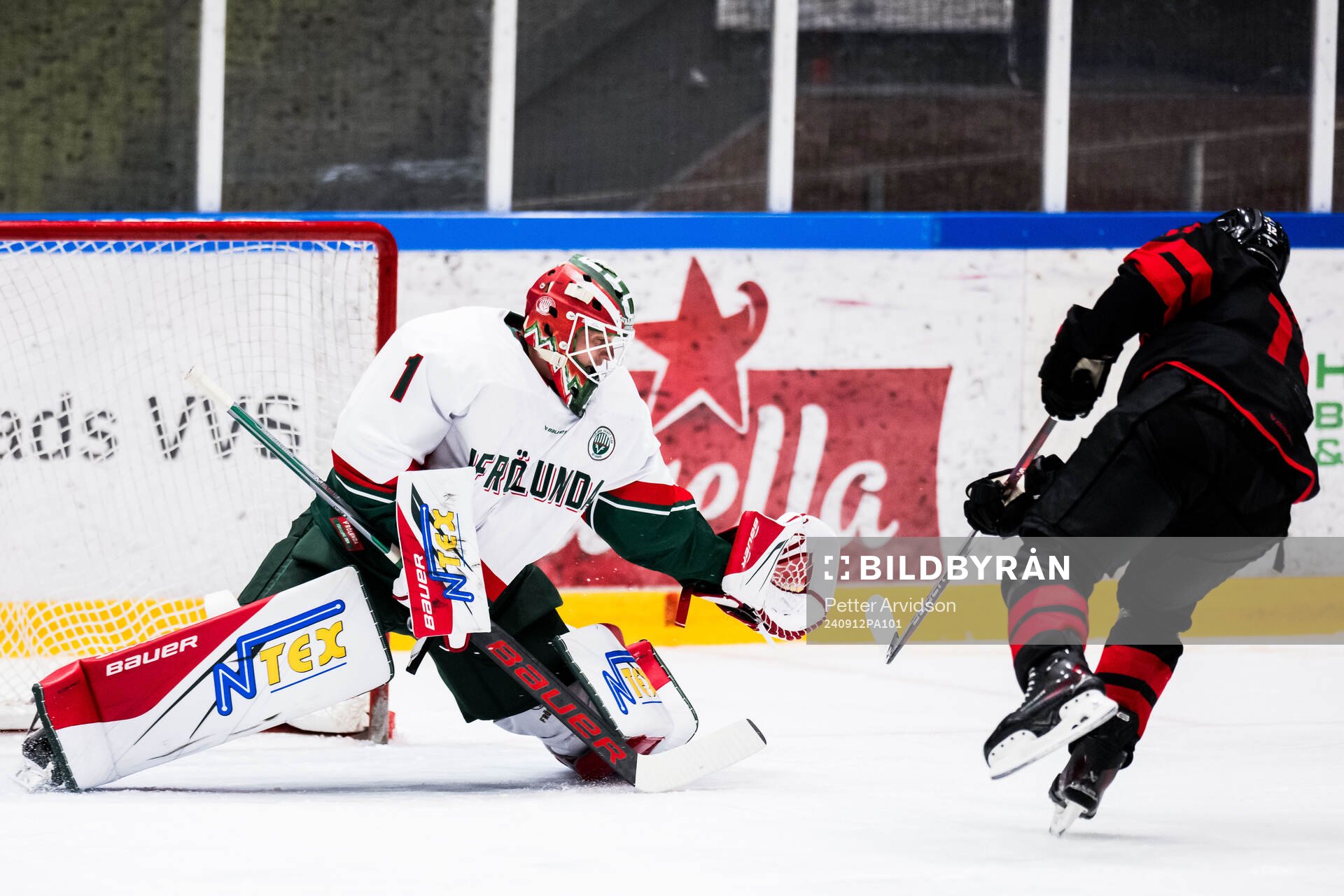 Frölundas målvakt Lars Johansson och Malmö Redhawks