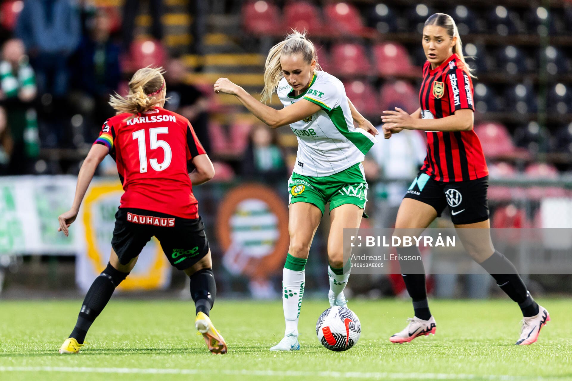 Brommapojkarnas Elsa Karlsson och Hammarbys Ellen Wangerheim