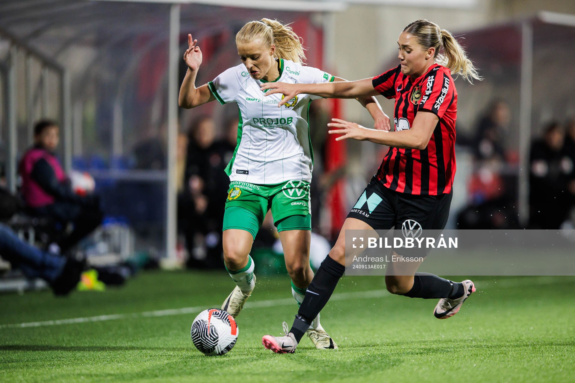 Hammarbys Smilla Holmberg och Brommapojkarnas Tuva Ölvestad