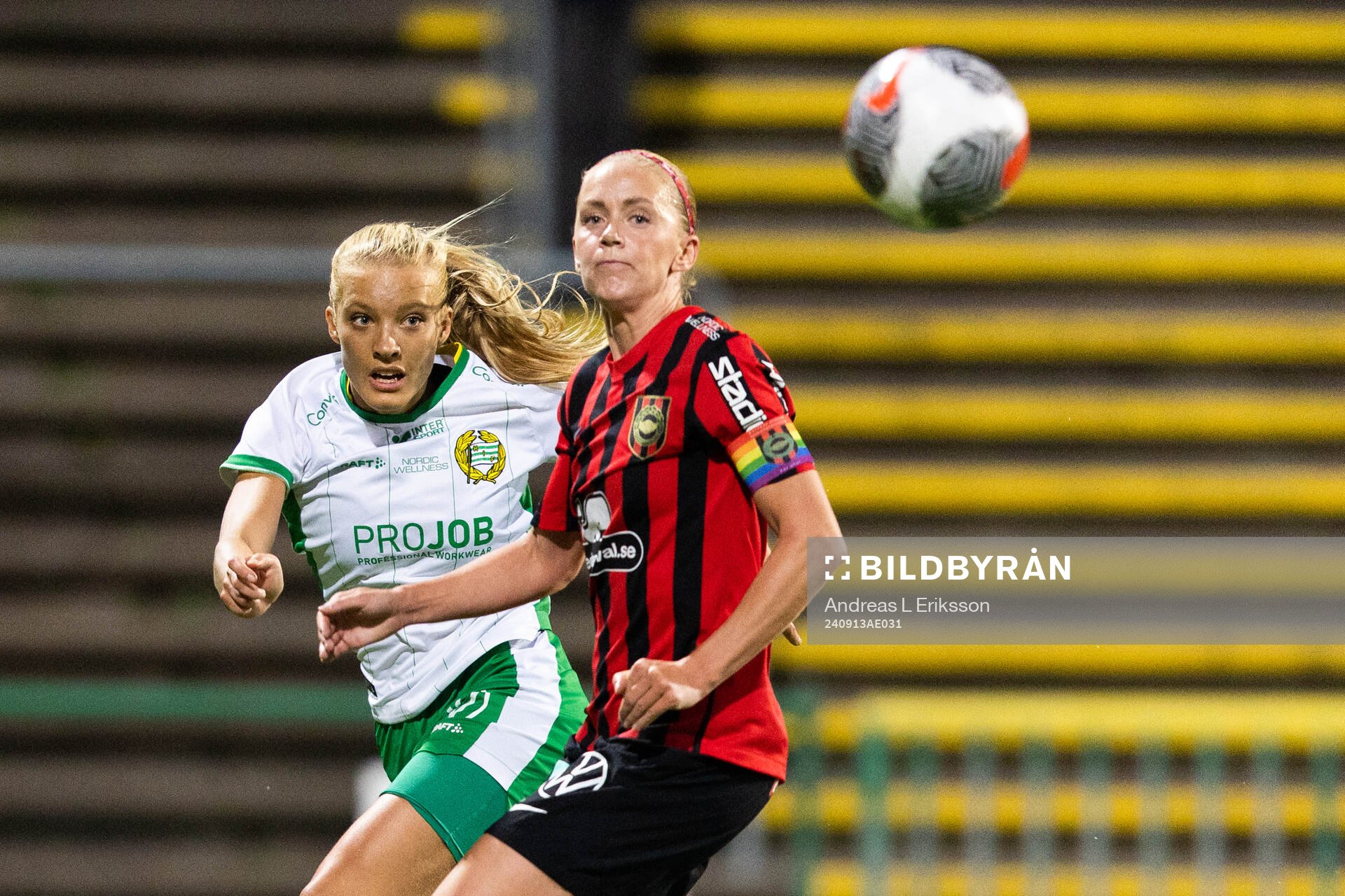 Hammarbys Smilla Holmberg och Brommapojkarnas Elsa Karlsson