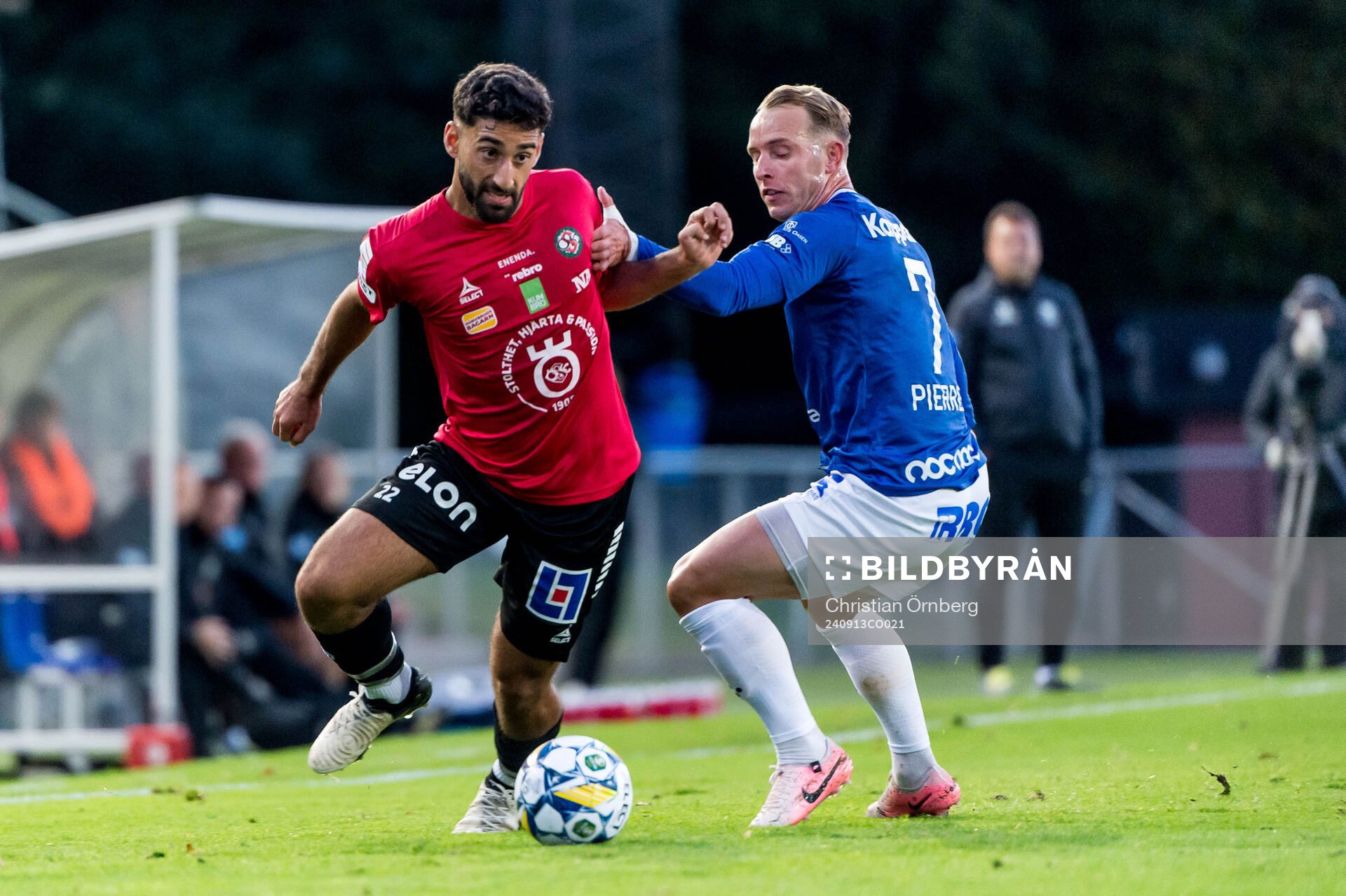 Örebros Lucas Shlimon och Trelleborgs Pierre Dahlin Larsen