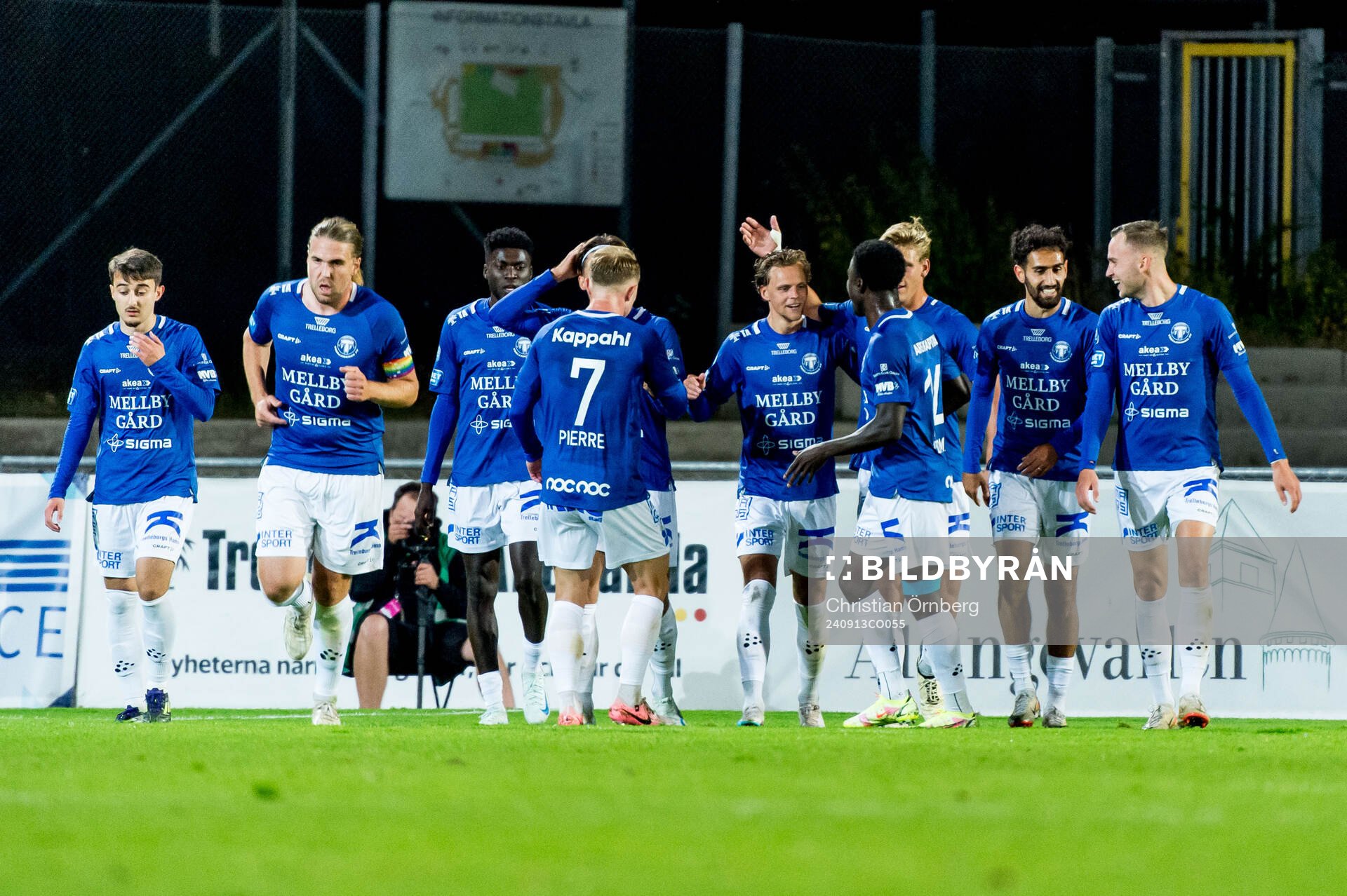 Trelleborgs Fredrik Martinsson jublar