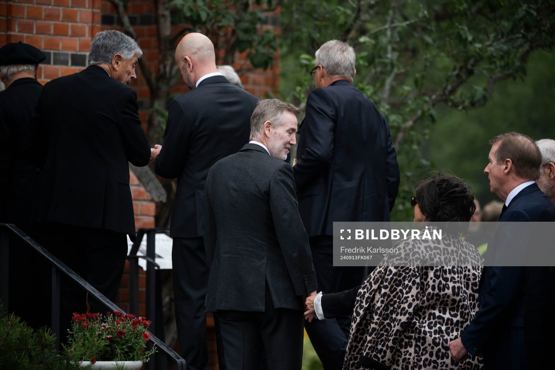 David Dein, former owner of Arsenal (L), arriving to the funeral of Sven-Göran Eriksson on September 13, 2024 in Torsby. 