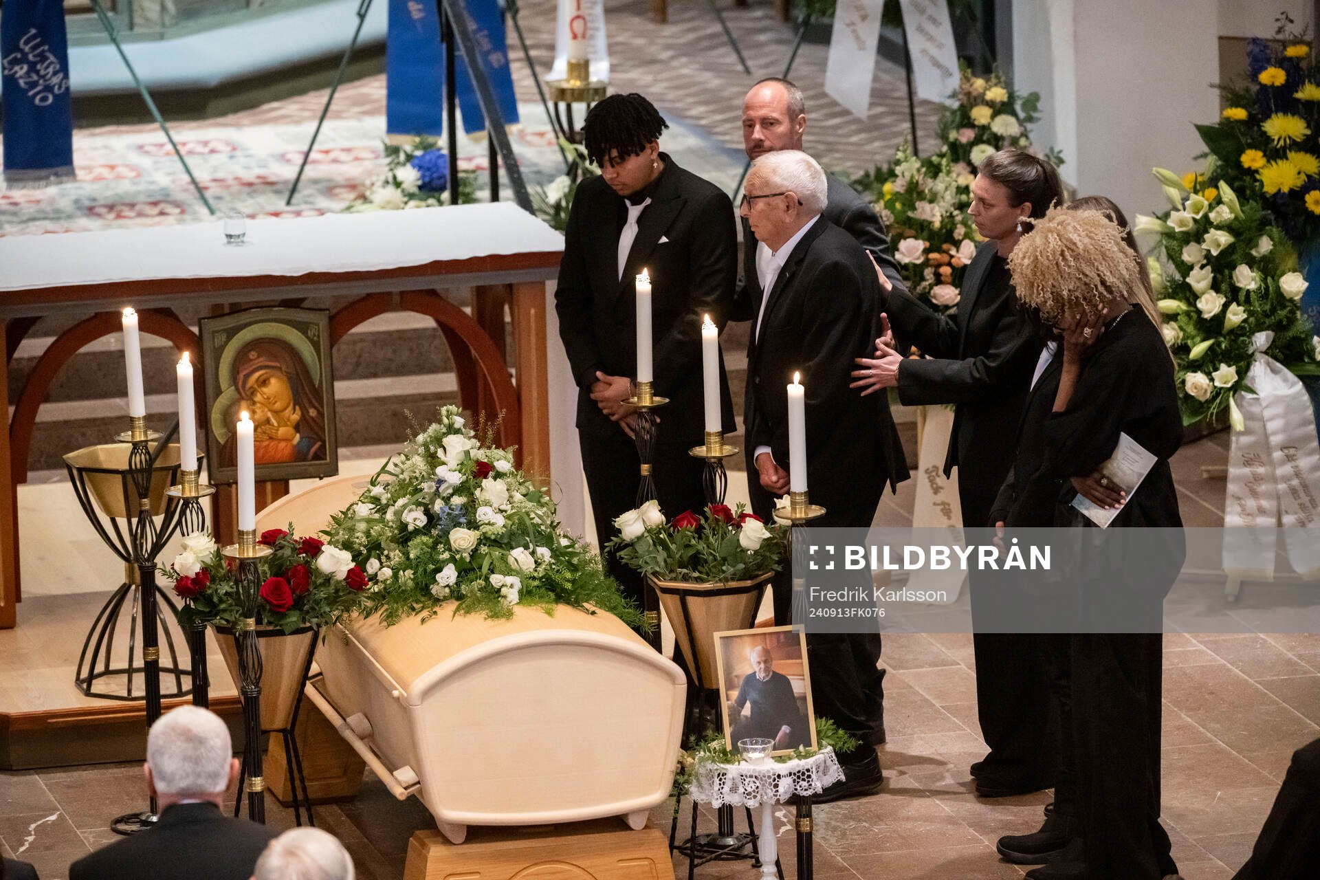 Daughter Lina Eriksson, son Johan Eriksson and father Sven Eriksson during the family’s farewell at the funeral of Sven-Göran Eriksson on September 13, 2024 in Torsby.