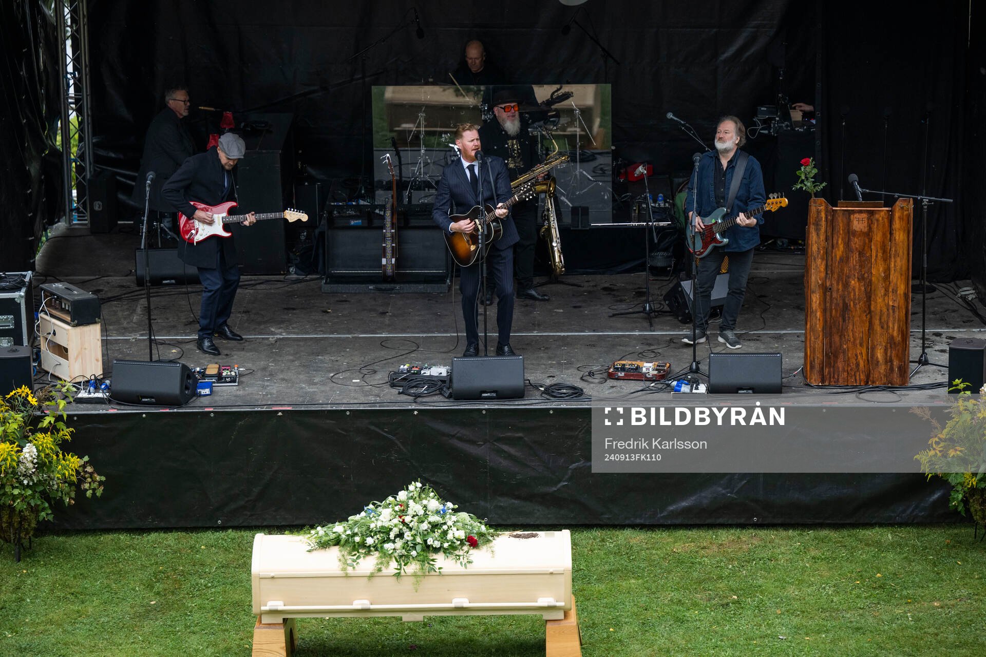 Artist Oscar Magnusson during a ceremony at Kollsberg hembygdsgård after the funeral of Sven-Göran Eriksson on September 13, 2024 in Torsby. 
