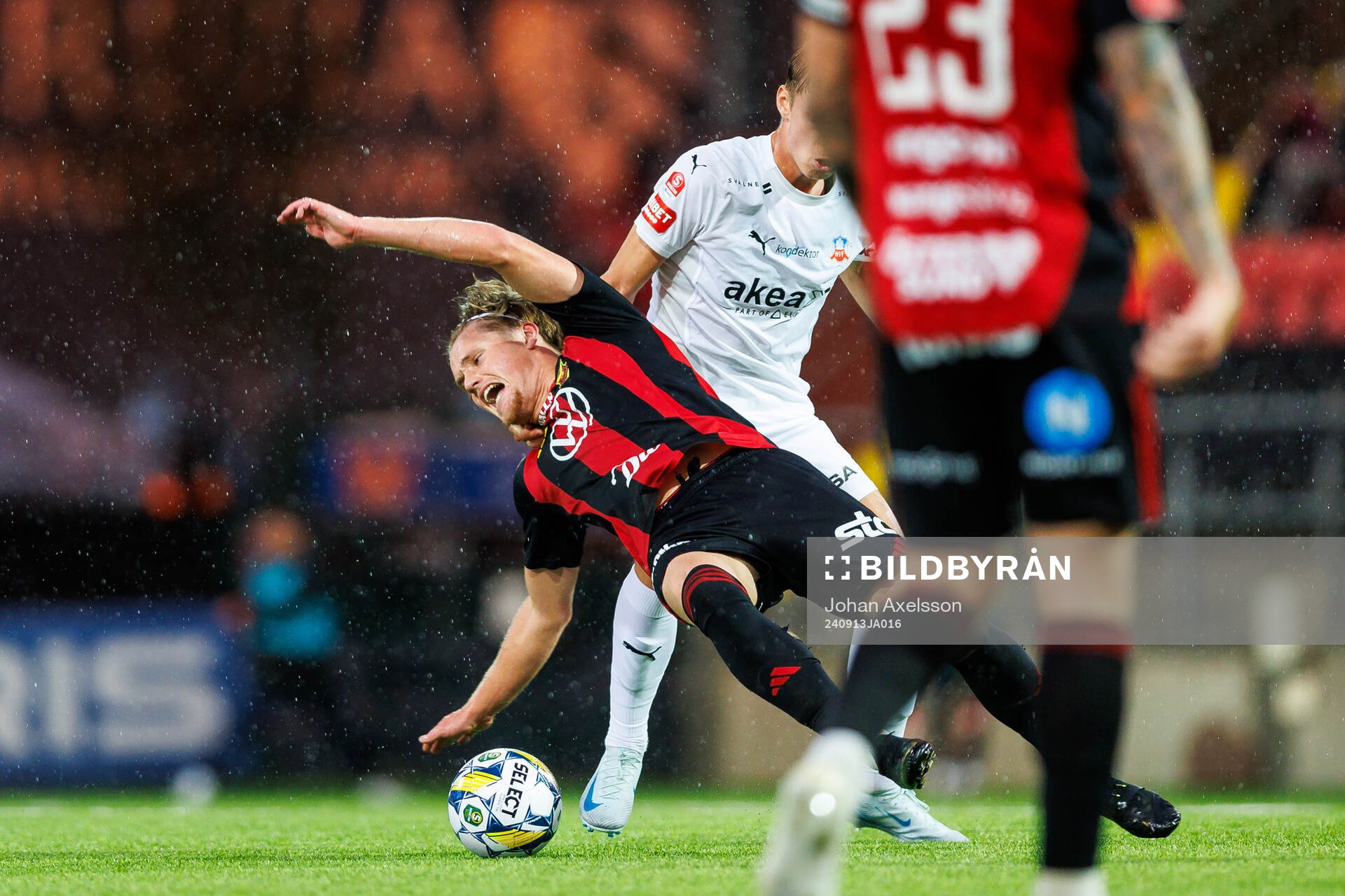 Östersunds Sebastian Karlsson Grach och Helsingborgs Lukas