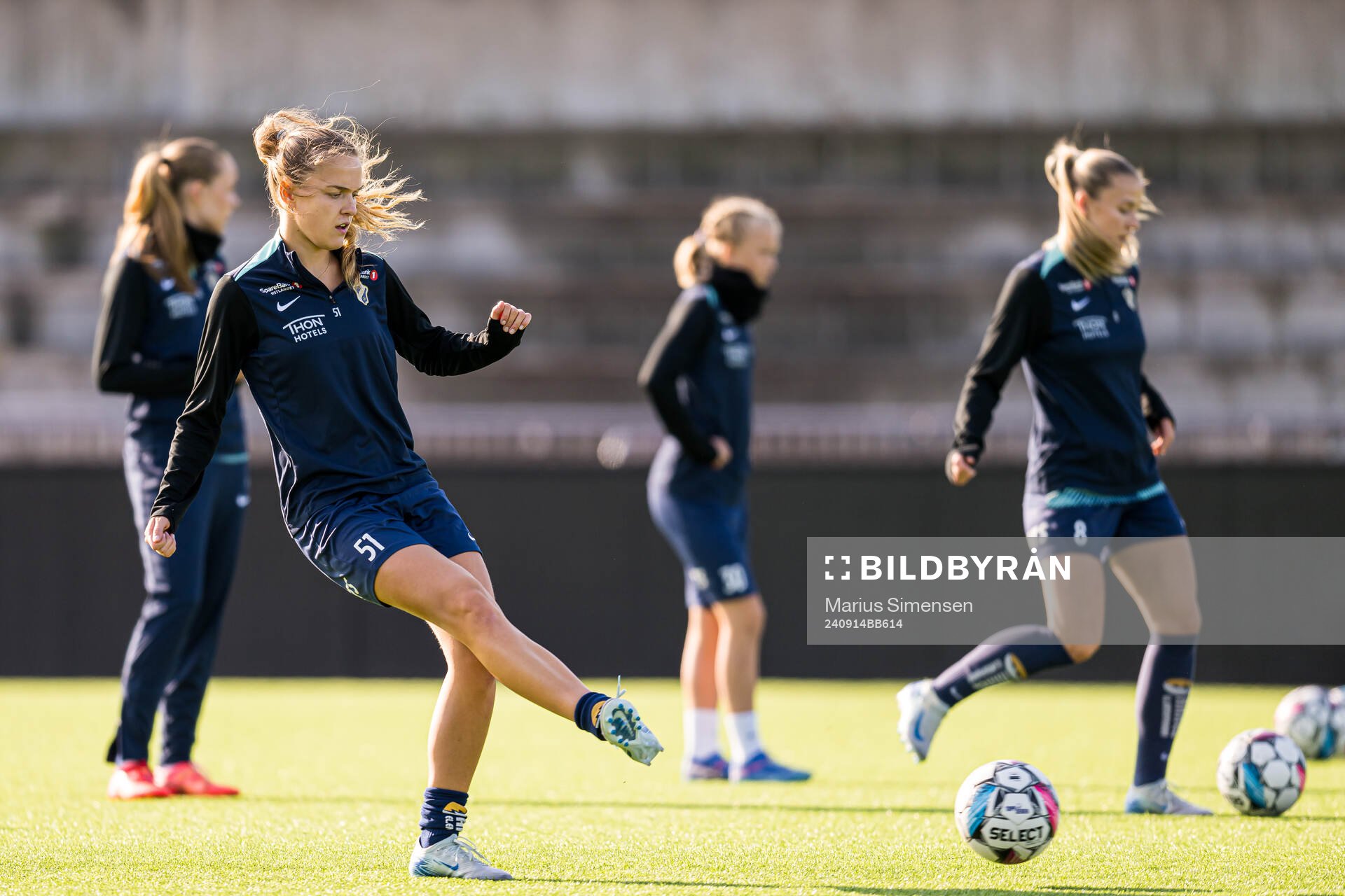 Iris Omarsdottir of Stabæk warms up