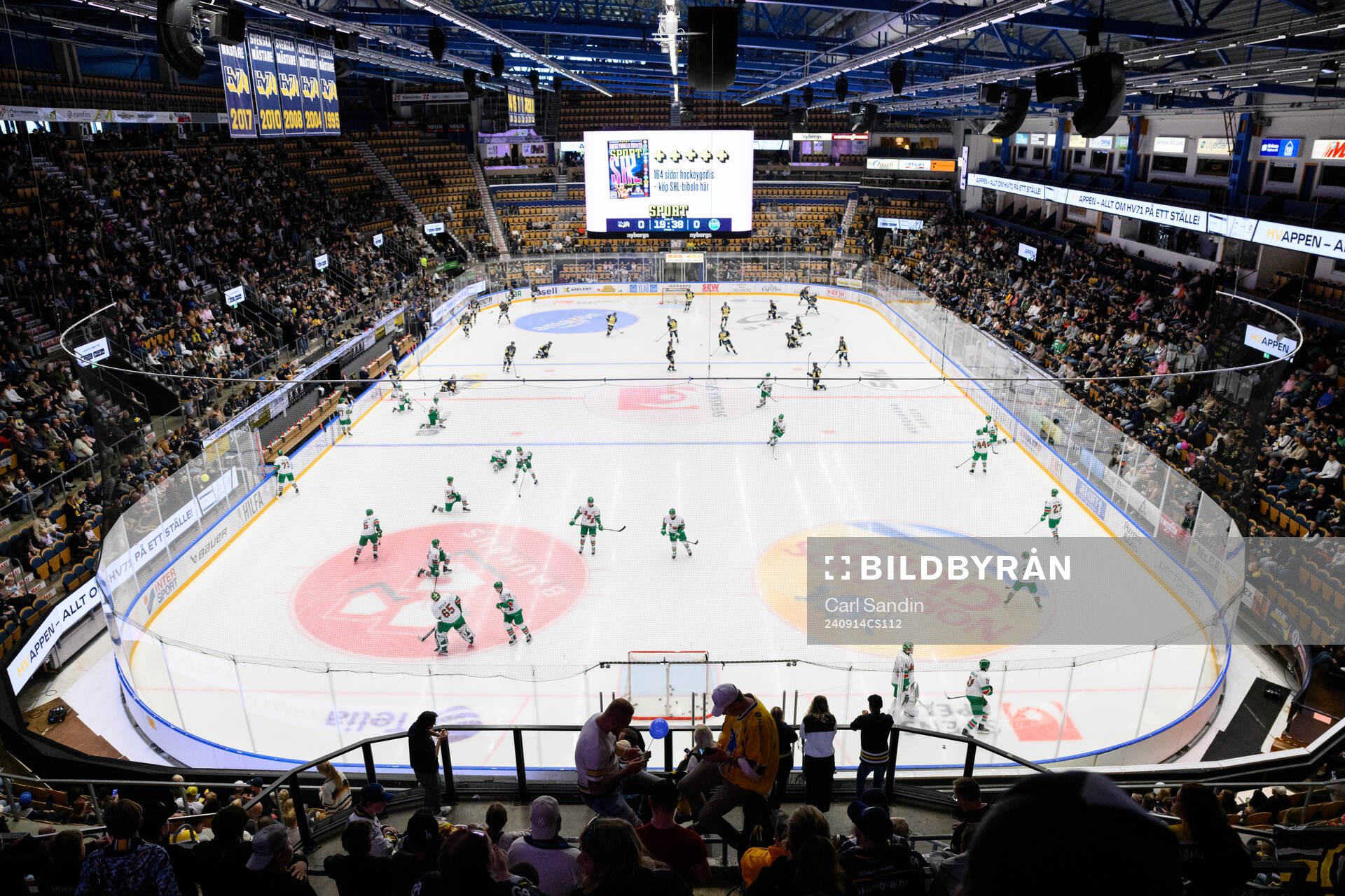 Spelarna värmer upp