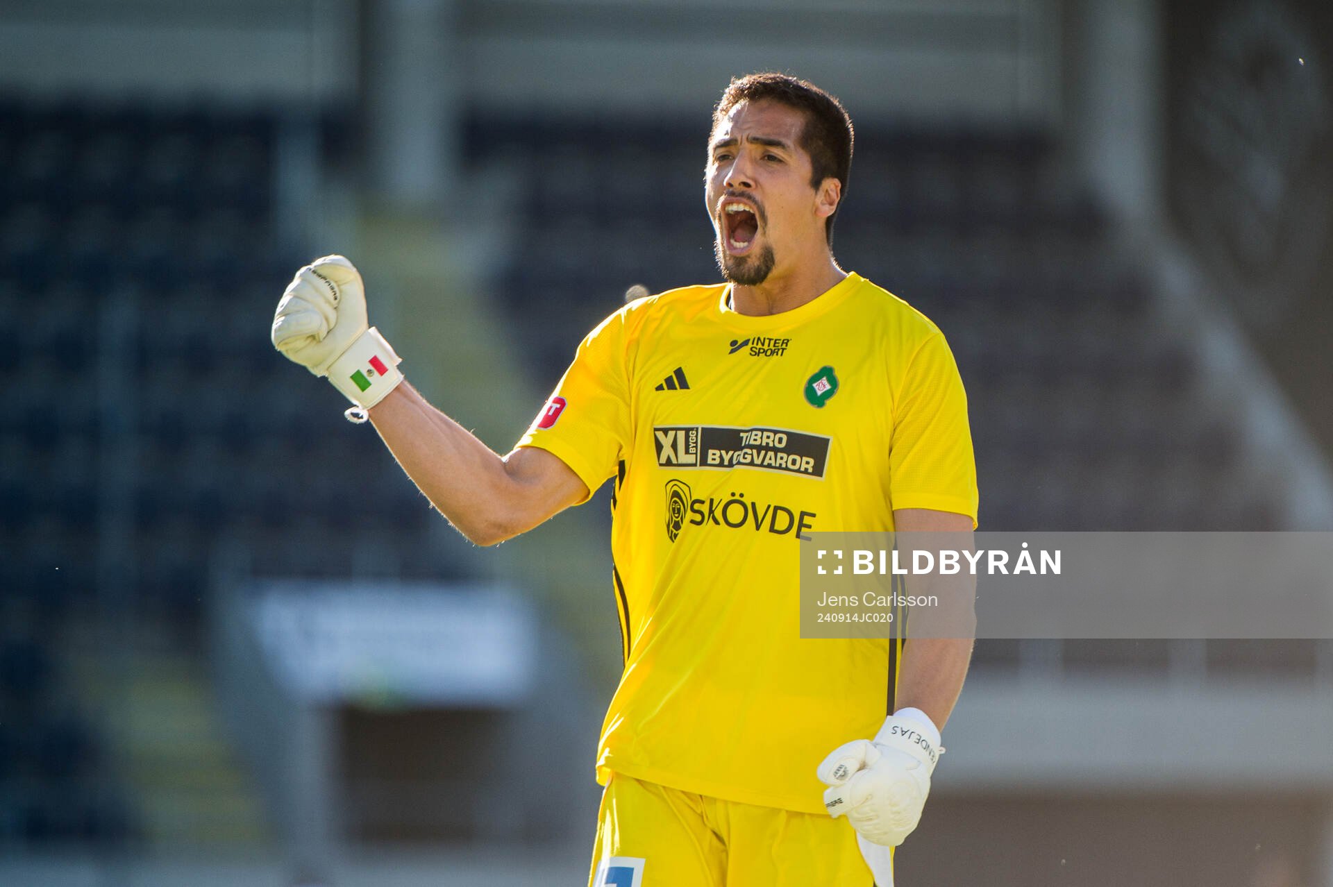 Skövde AIKs Adrian Zendejas jublar