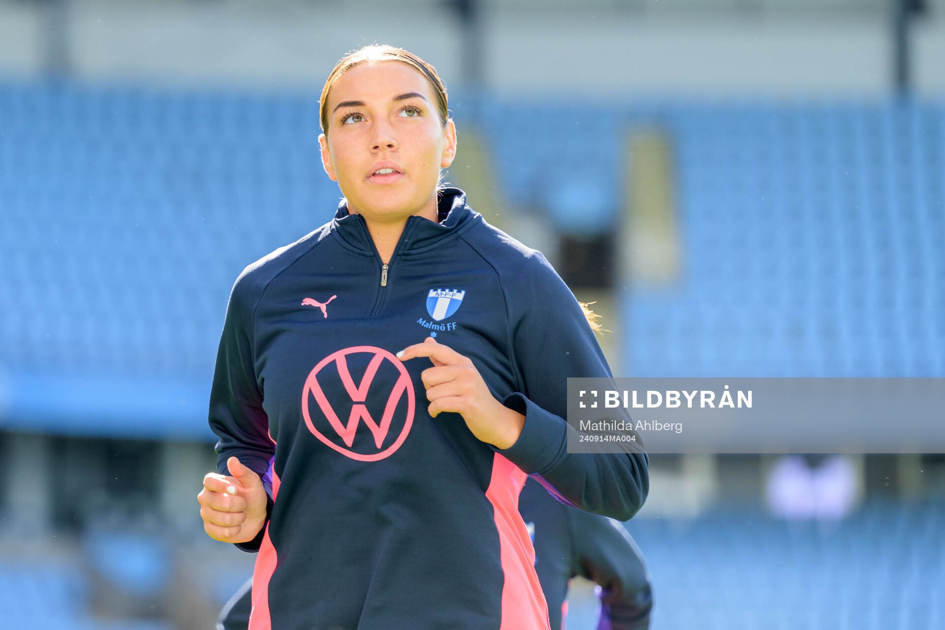 Malmö FFs Alexia Mitkovska inför fotbollsmatchen i Elitettan mellan Malmö FF och Gamla Upsala den 14 september 2024 i Malmö. 