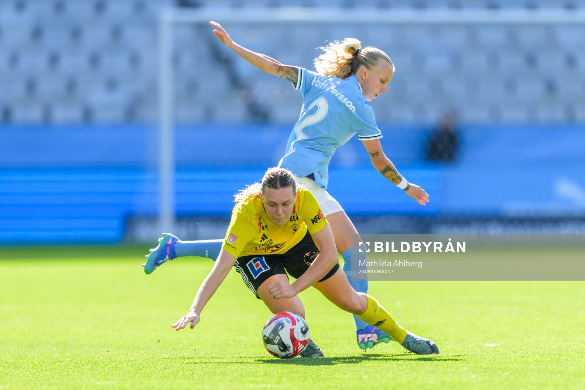 Gamla Upsalas Moa Andersson och Malmö FFs Nathalie Hoff