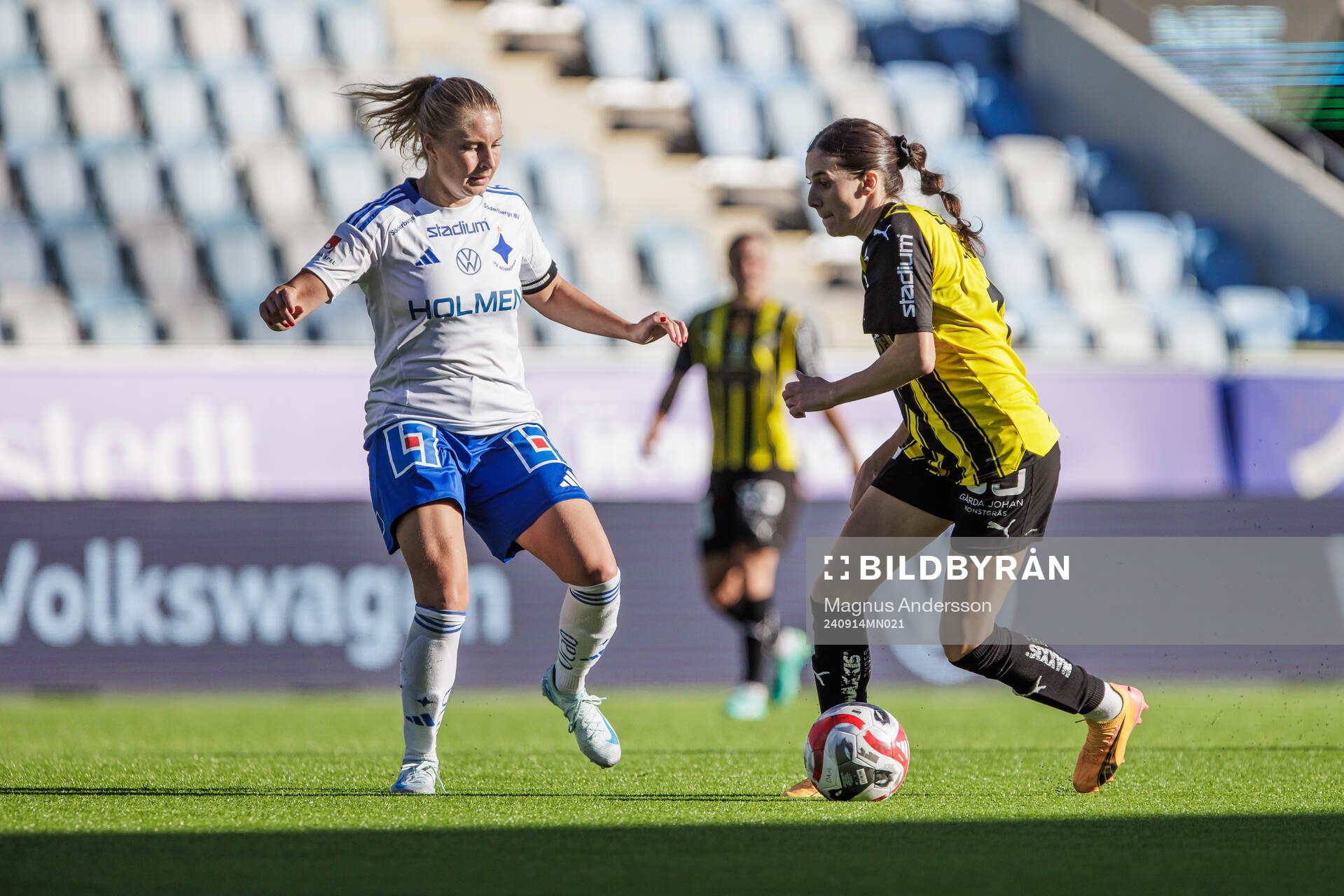 IFK Norrköpings Fanny Andersson och Häckens Clarissa