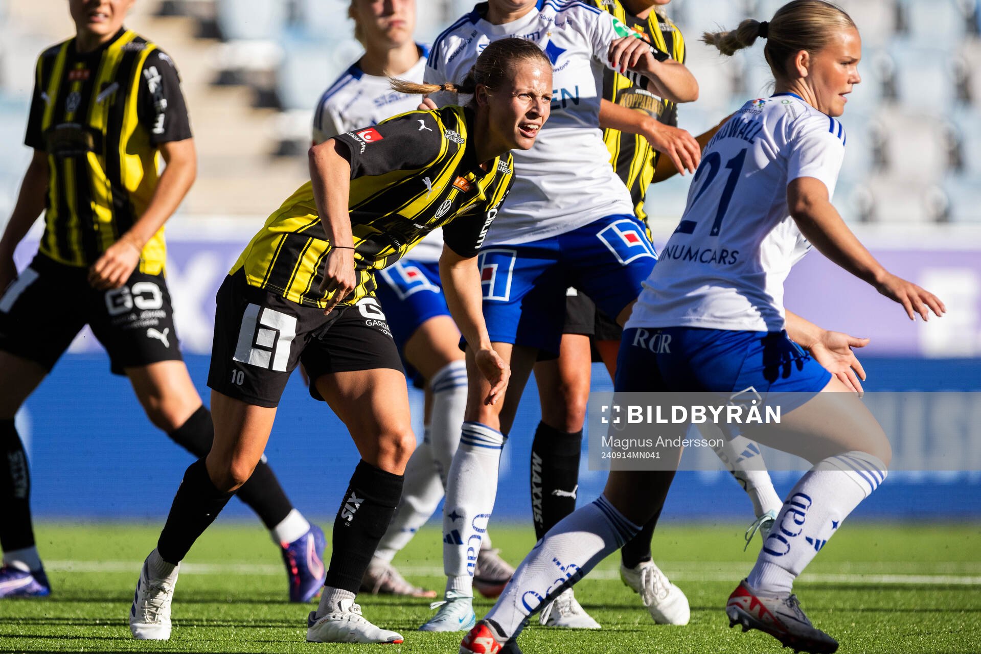 Häckens Anna Anvegård och IFK Norrköpings Freja Lindwall