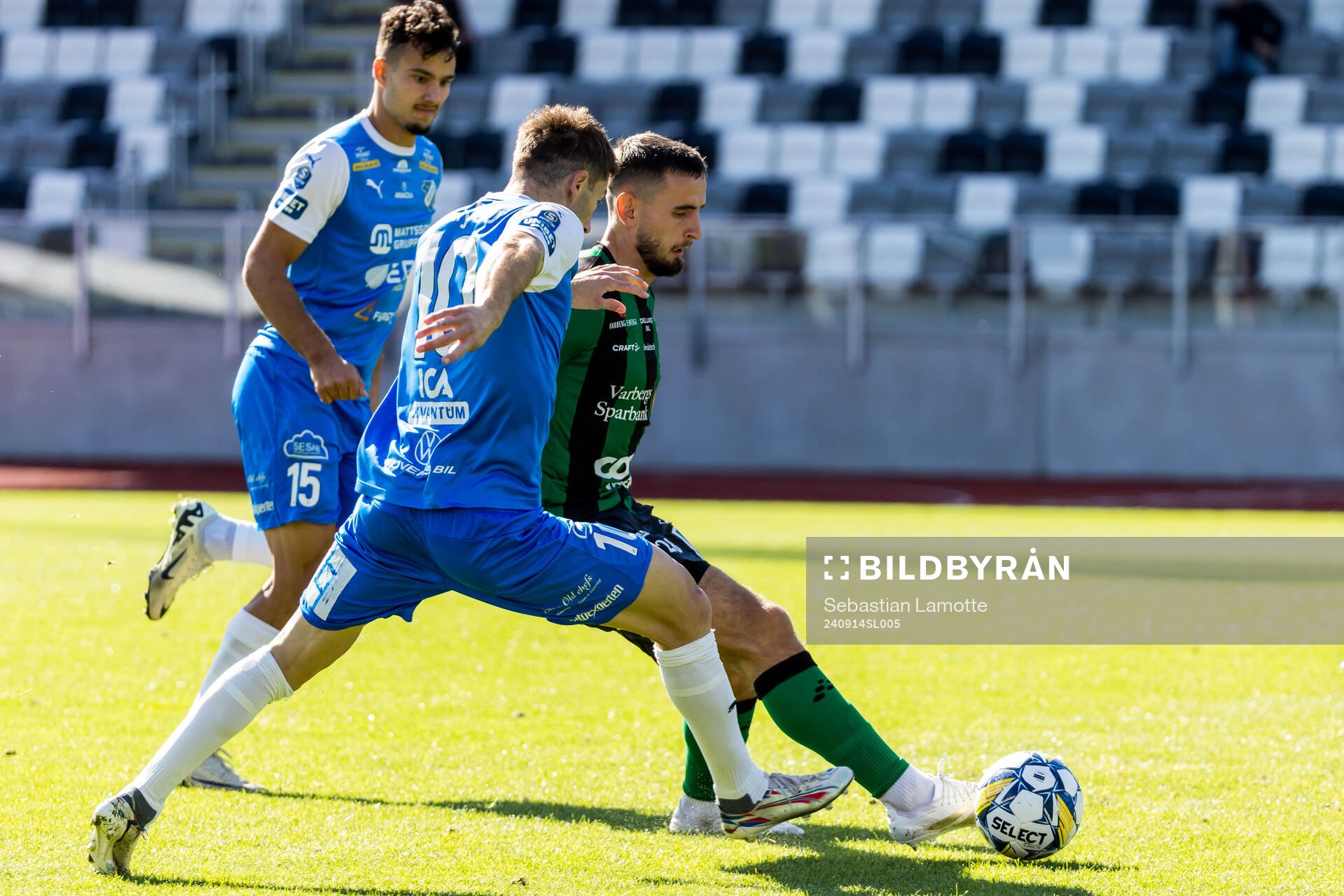 IK Oddevolds Liridon Kalludra och Varbergs Erion Sadiku