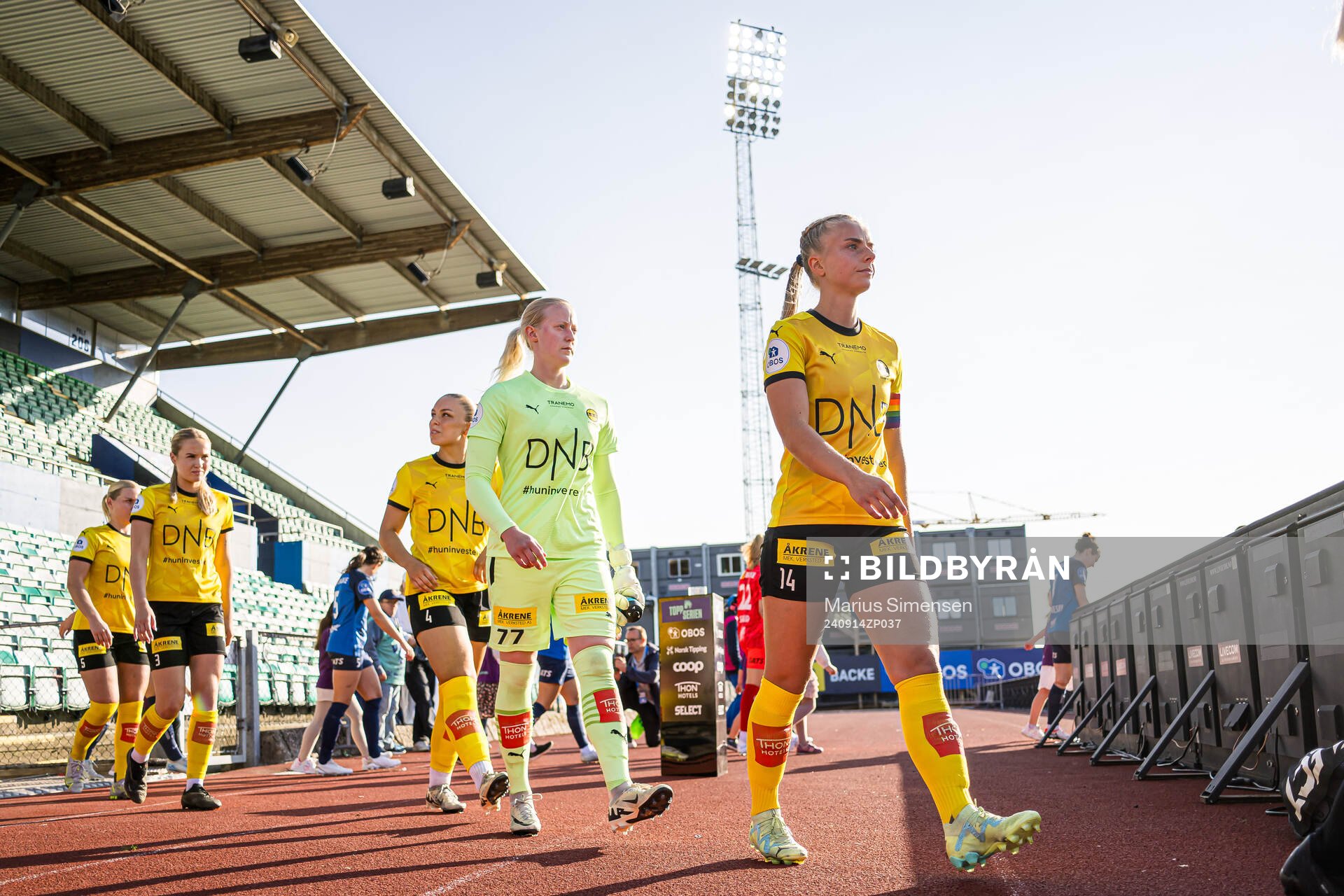 Marte Bjelde Hjelmhaug, Ingvild Auflem Vik Jonassen, Emilie
