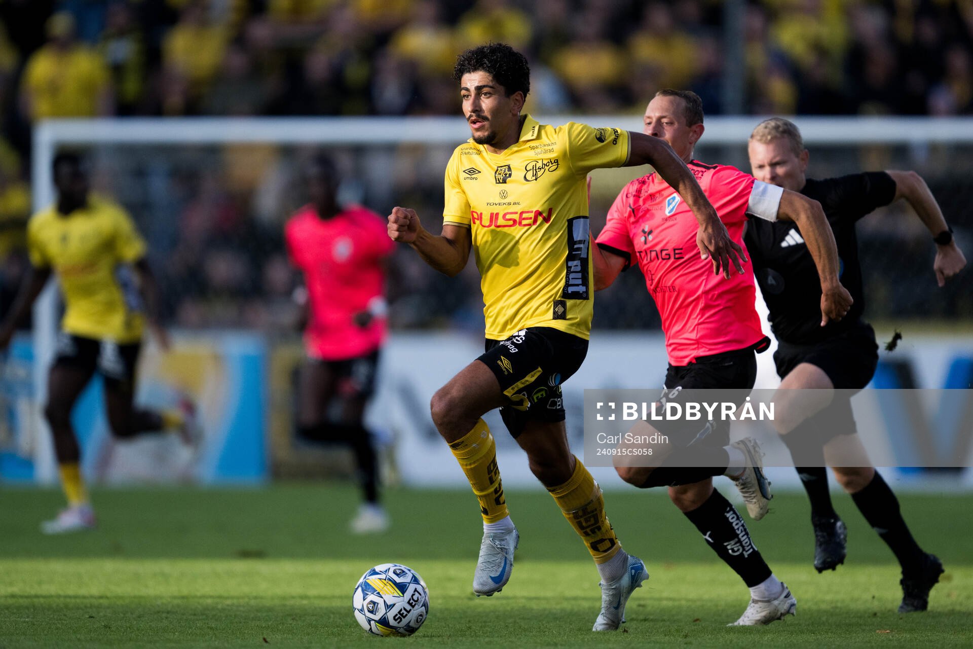 Elfsborgs Ahmed Qasem och Halmstads Joel Allansson